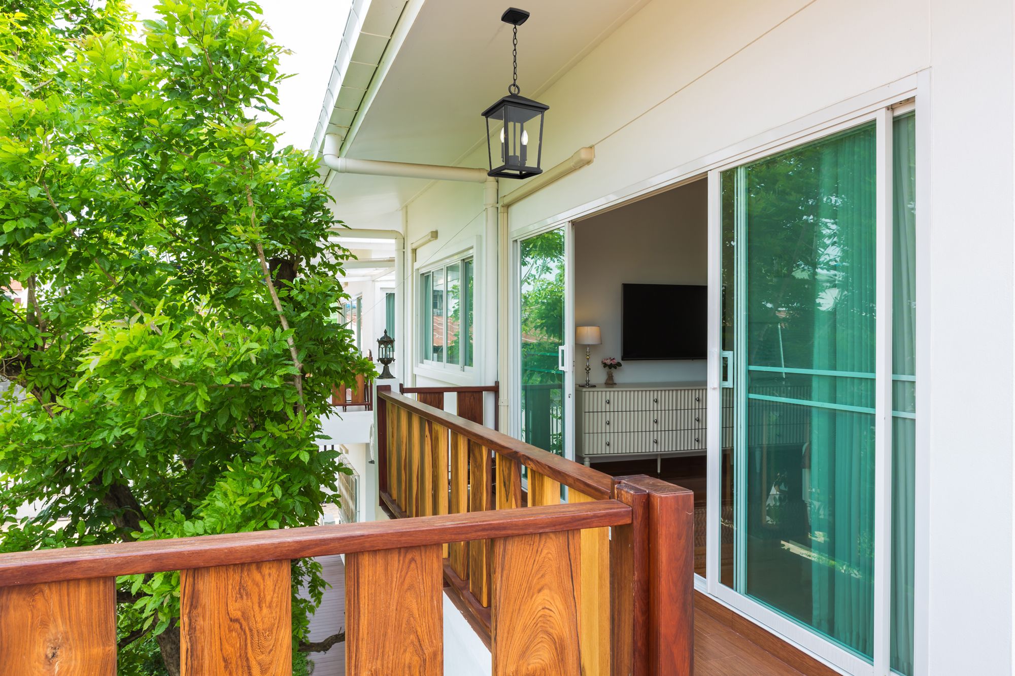 Image 3 Beacon by Z-Lite Black 9.5 inch 2 Light Outdoor Chain Mount Ceiling Fixture more views