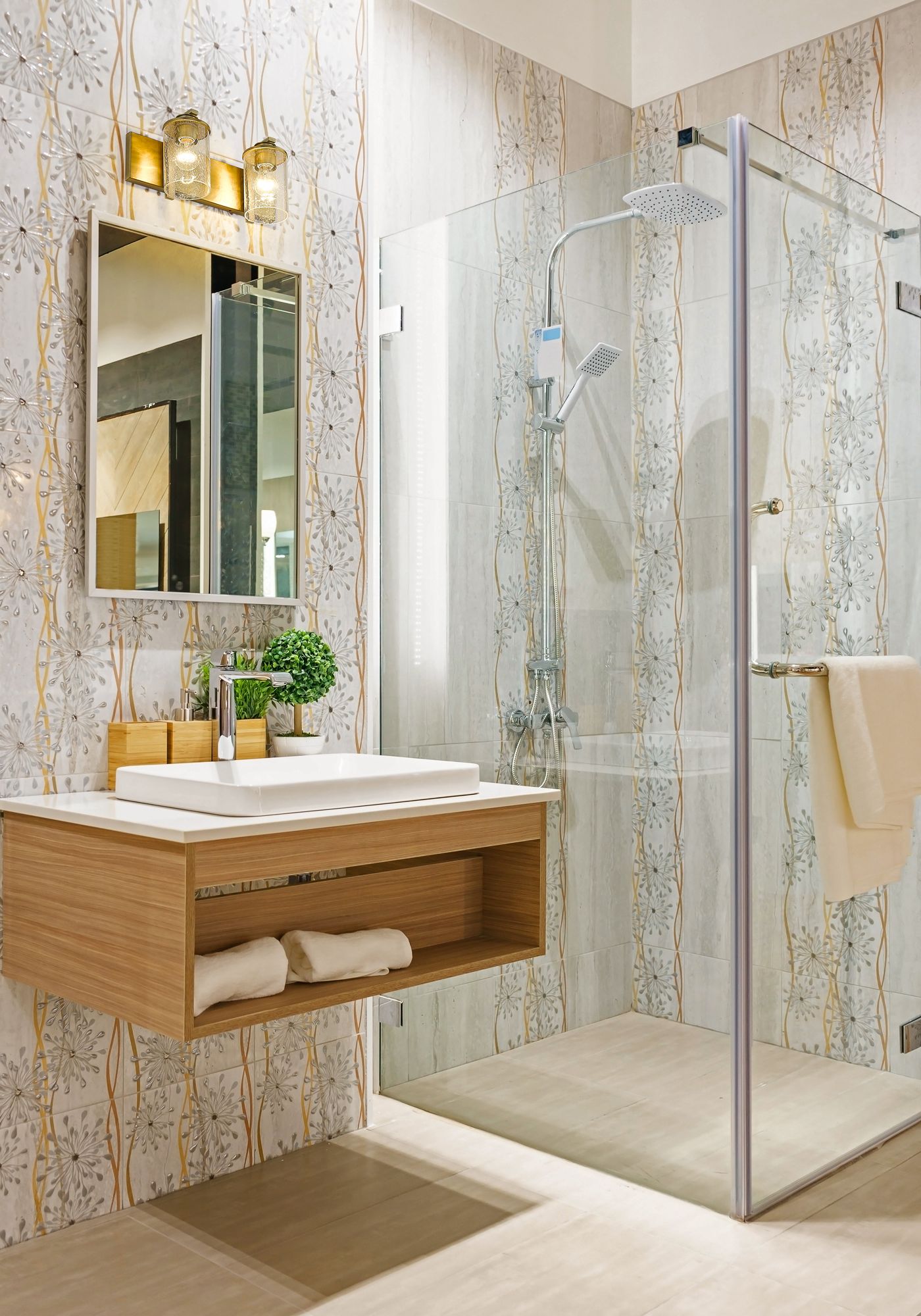 Image 2 Beckett by Z-Lite Olde Brass 16 inch 2 Light Vanity more views