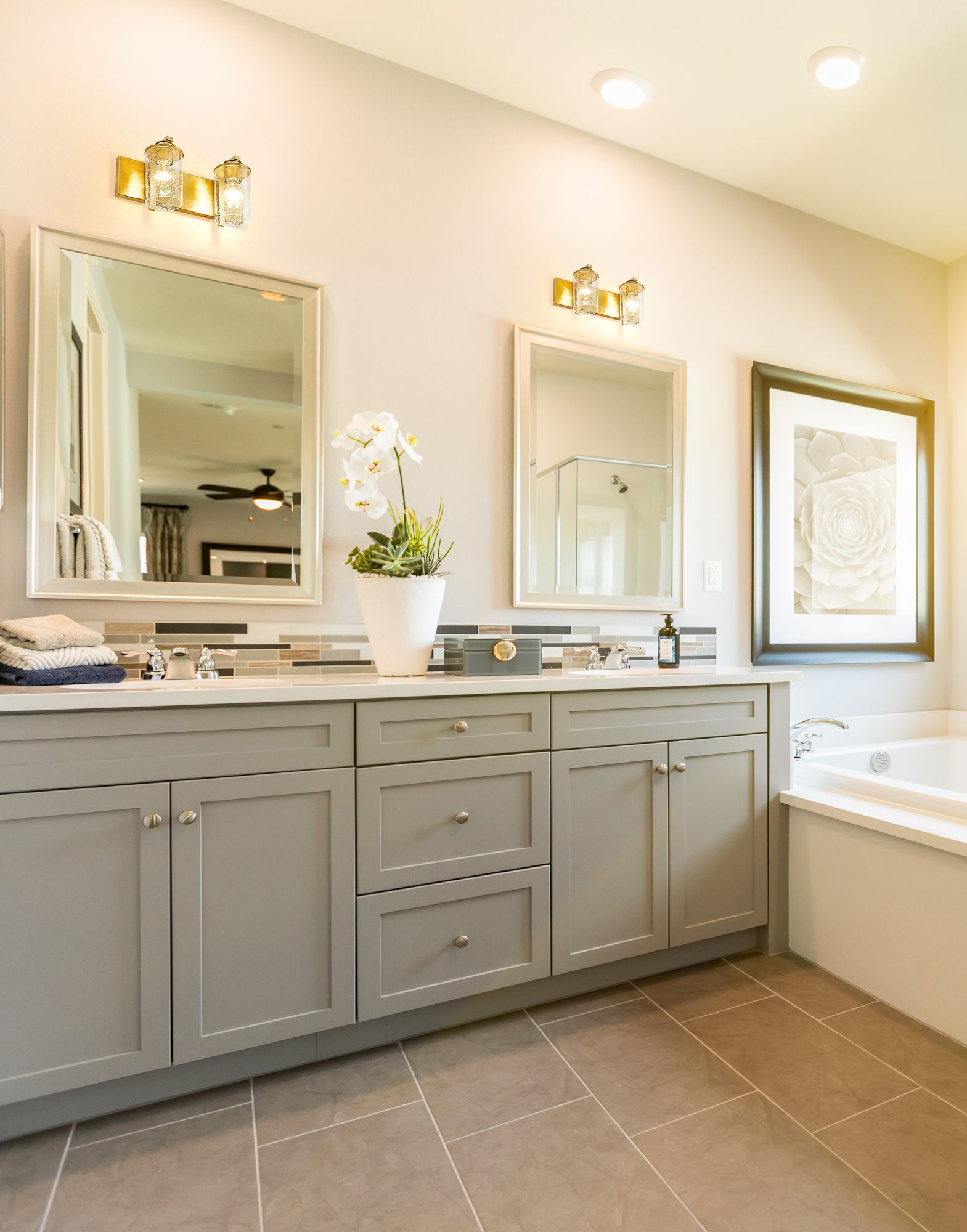 Image 3 Beckett by Z-Lite Olde Brass 16 inch 2 Light Vanity more views