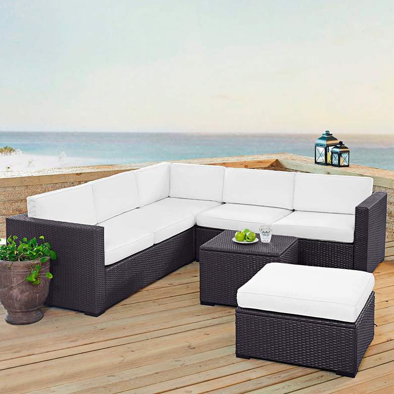 Image 1 Biscayne White Fabric 5-Piece 5-Seat Outdoor Patio Set