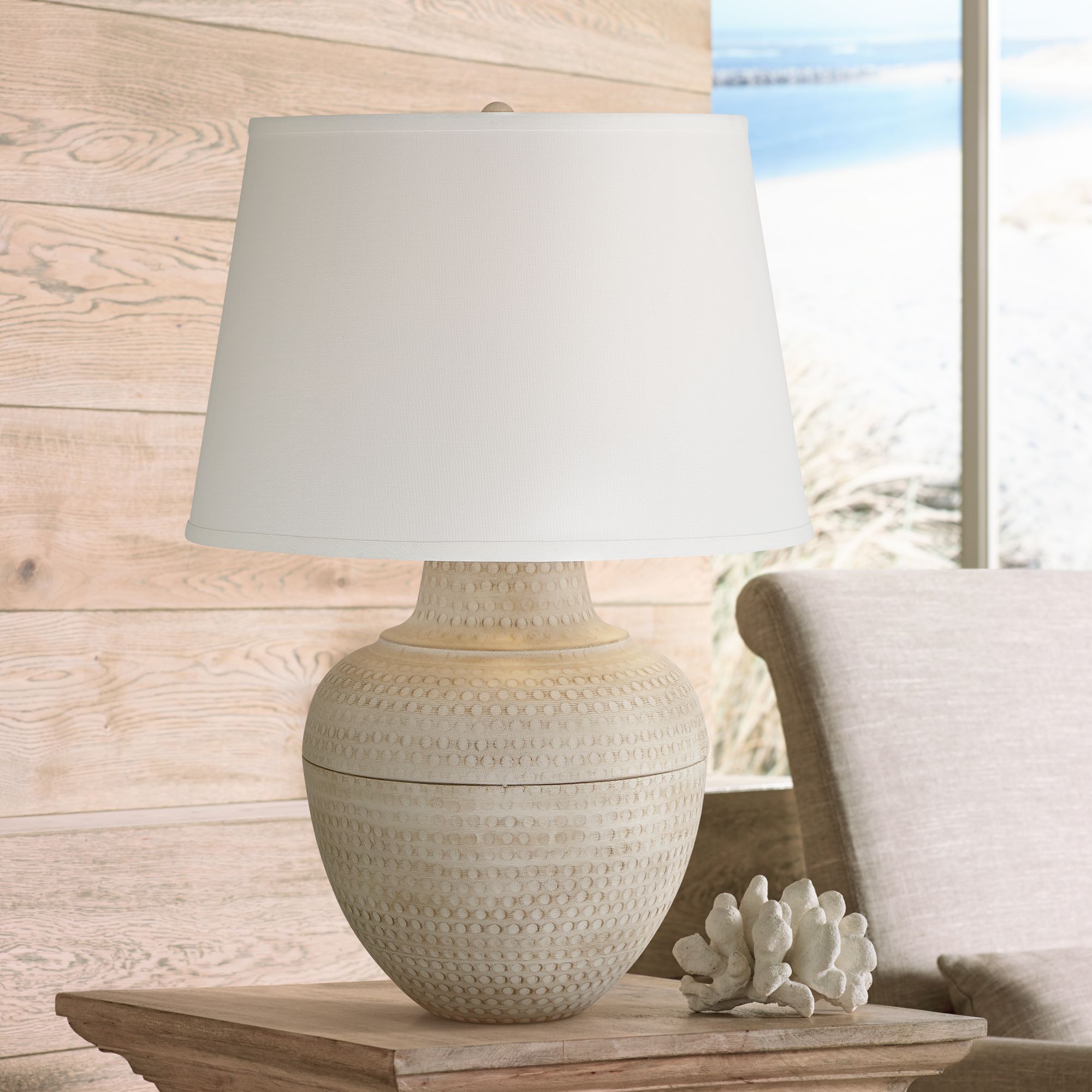 Beige shop table lamp