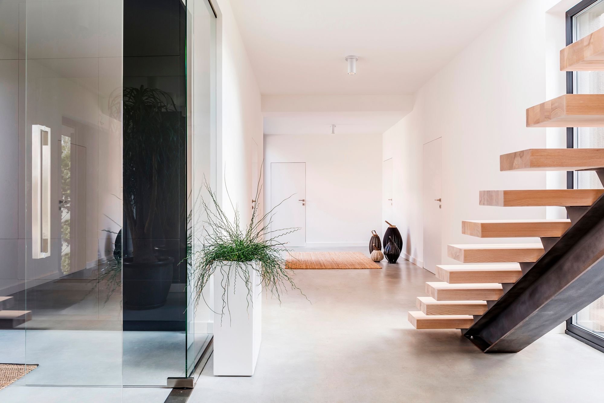 Image 2 Bruck GX15 White Cylinder Monopoint LED Ceiling Downlight more views