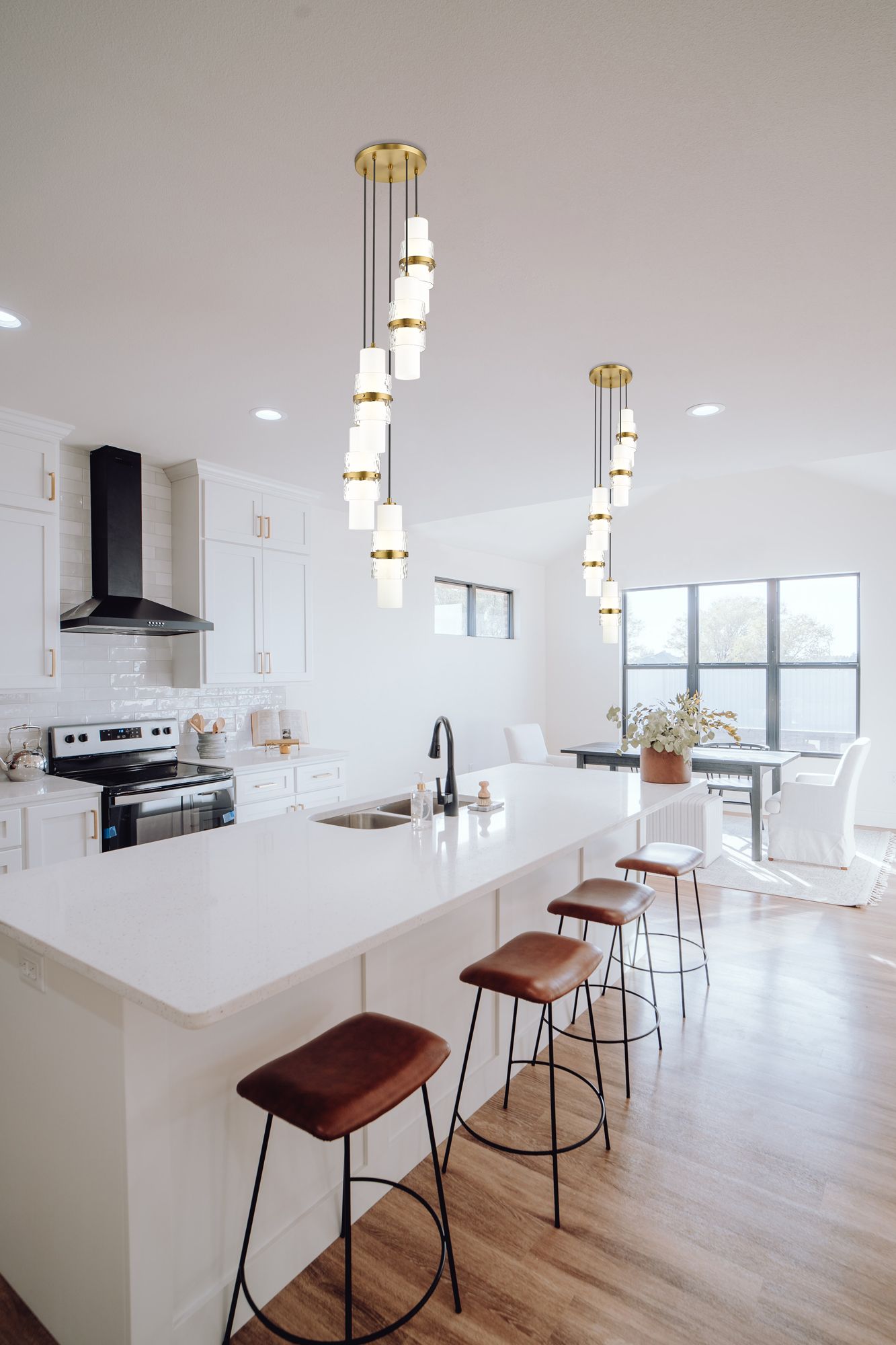 Image 3 Cayden by Z-Lite Modern Gold 5 Light Chandelier more views