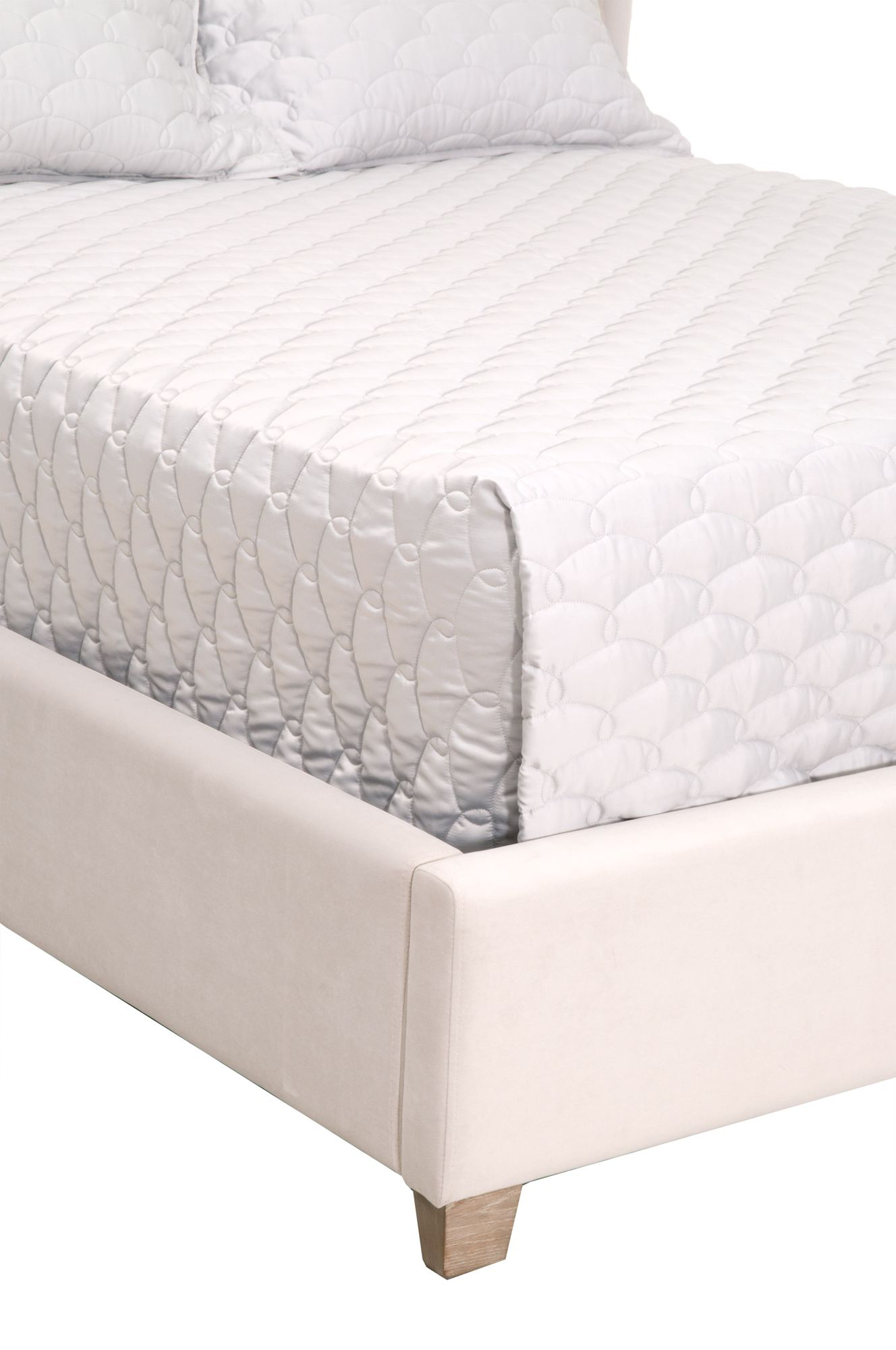 Chandler Cream Velvet Tufted Queen Platform Bed