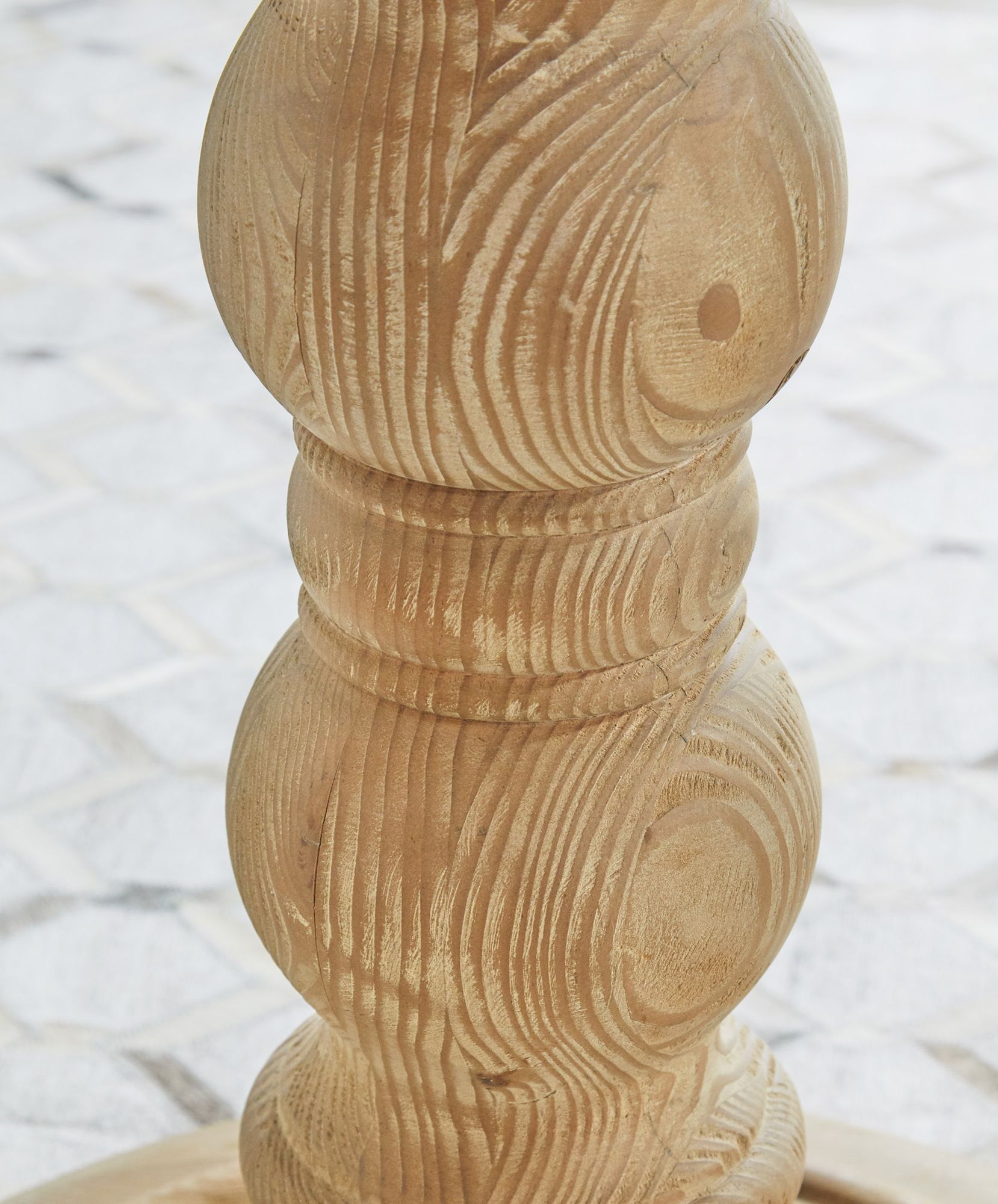 Chelsea 42" Round Dining Table, Smoke Gray Pine