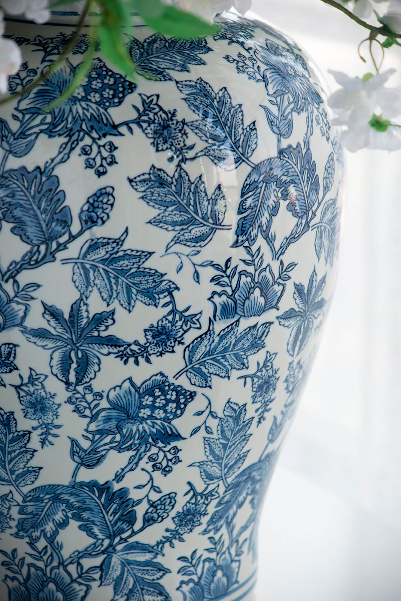 Chinoiserie 23 1/4" High Blue and White Ginger Jar with Lid