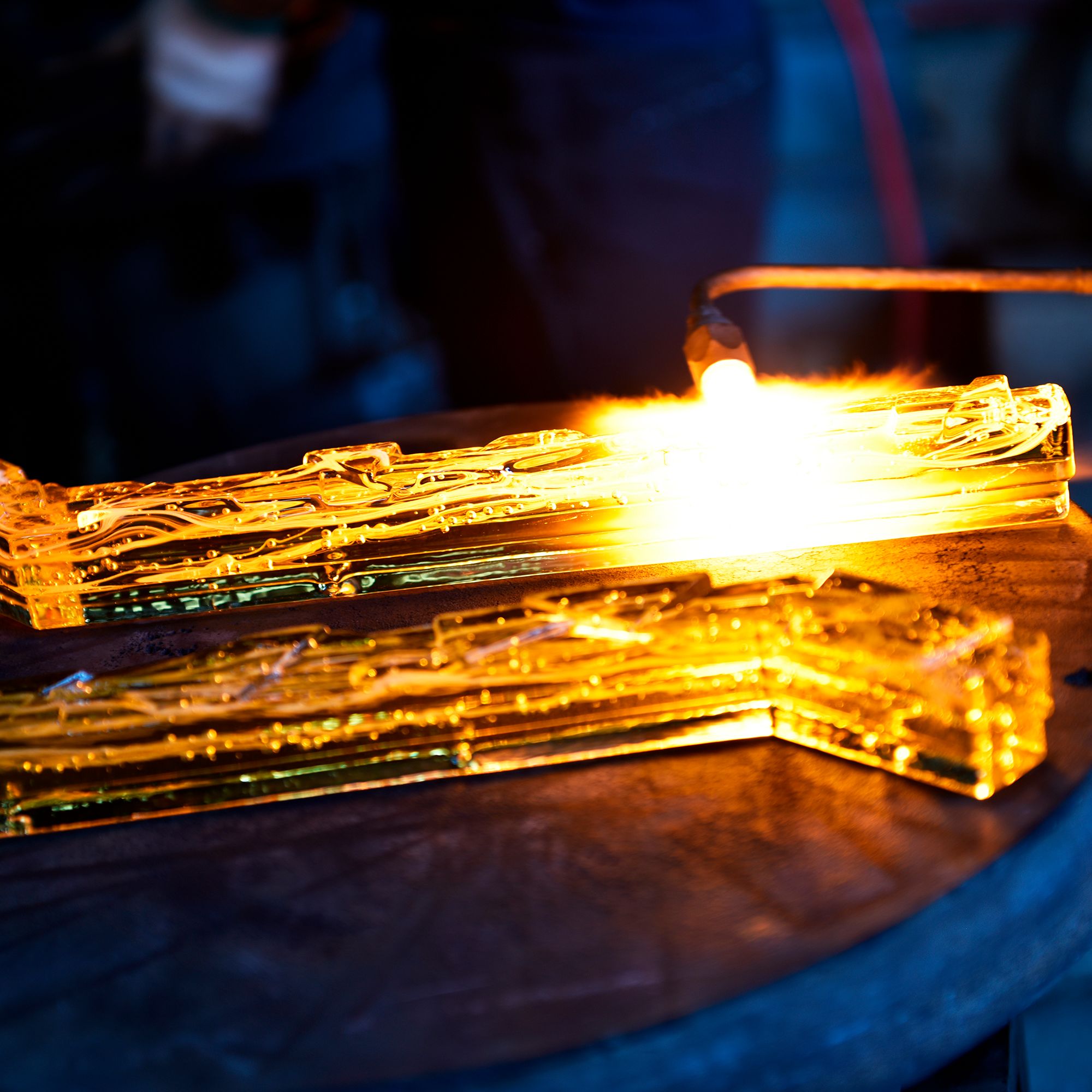 Contour Integrated LED 19in Brass Wall Light with Handcrafted Glass