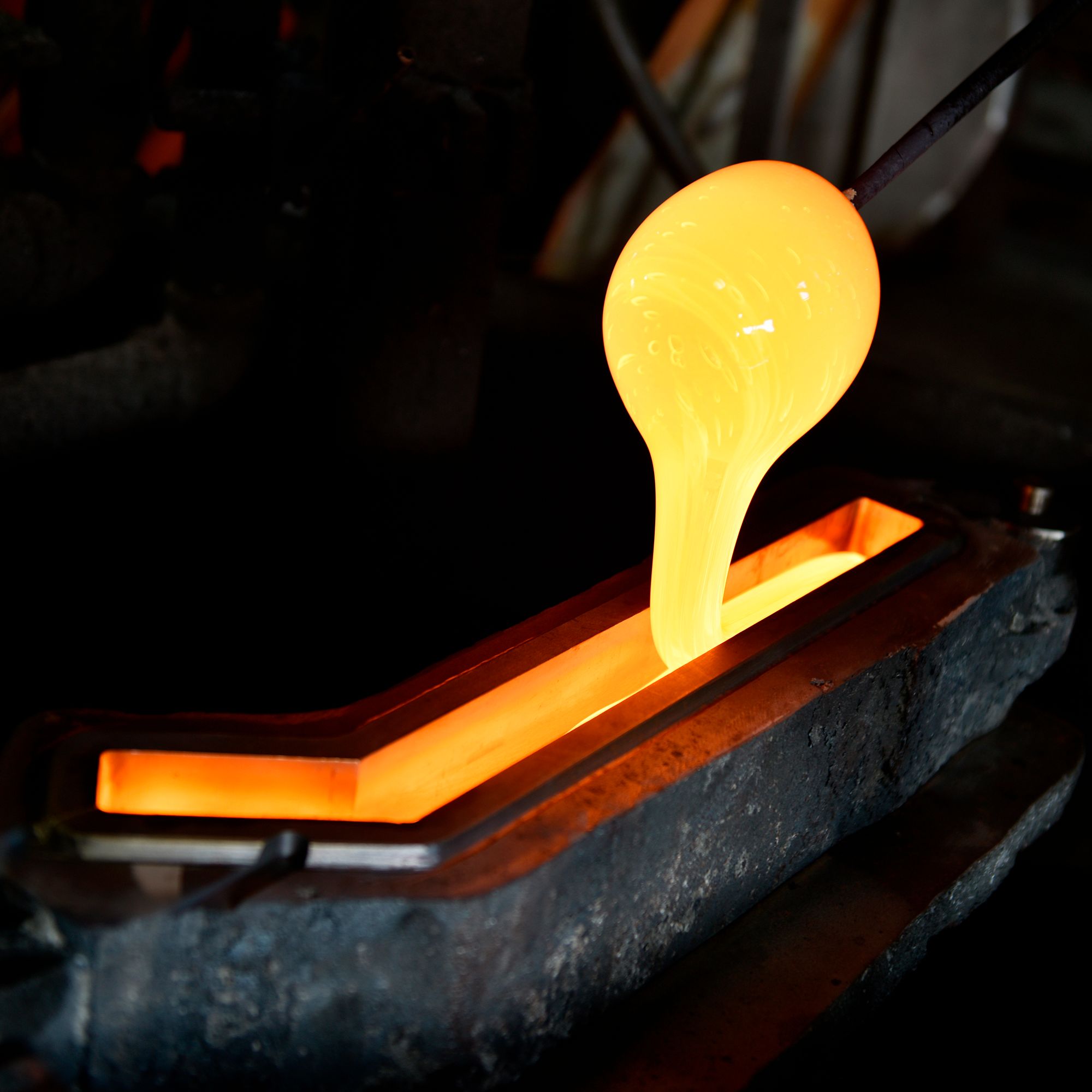 Contour Integrated LED 33in Brass Vanity Light with Handcrafted Glass