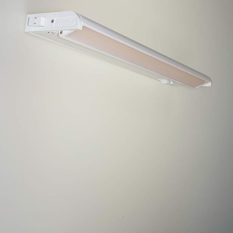 Image 3 CounterMax 5K 18" 2700-5000K LED Under Cabinet more views