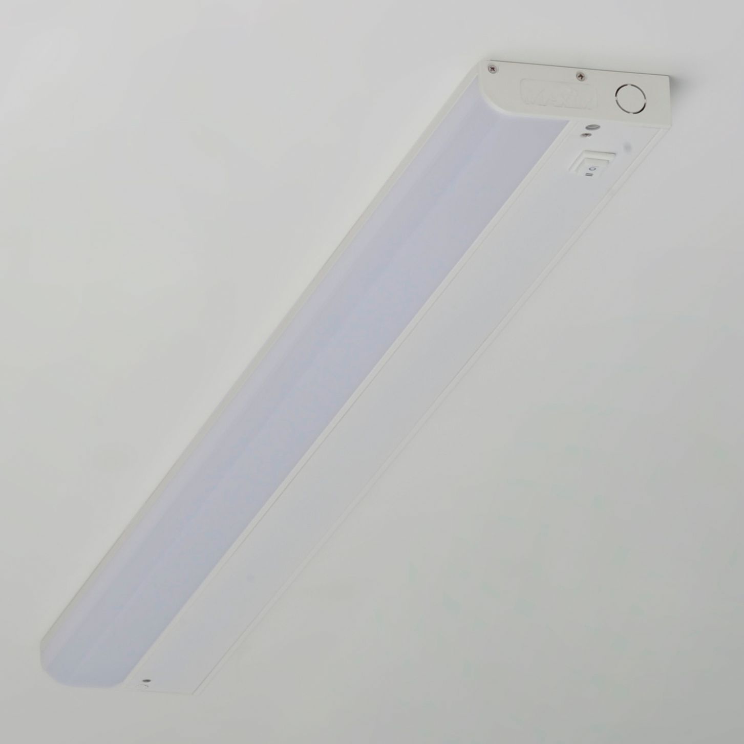 Image 2 CounterMax MX-L120-1K 30" Wide White LED Under Cabinet Light more views