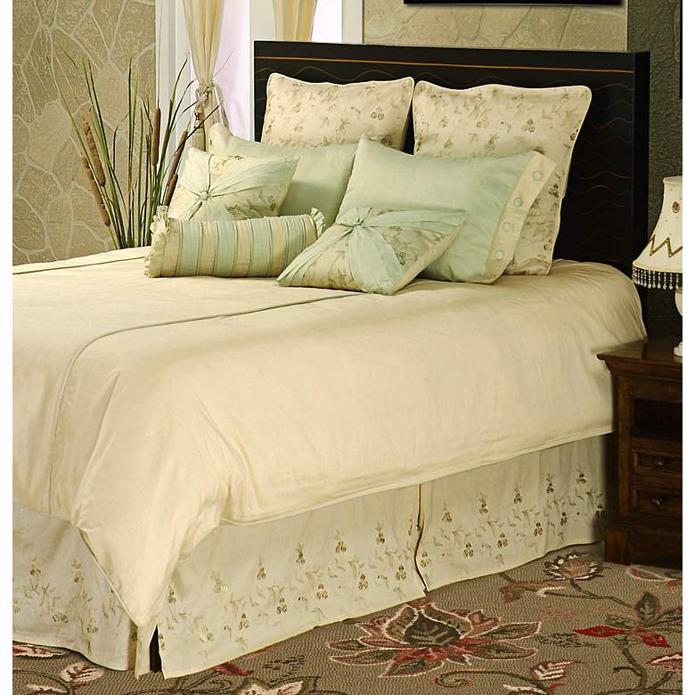 Image 1 Cream And Vintage Green Lisac 9-Piece Queen Bedding Set