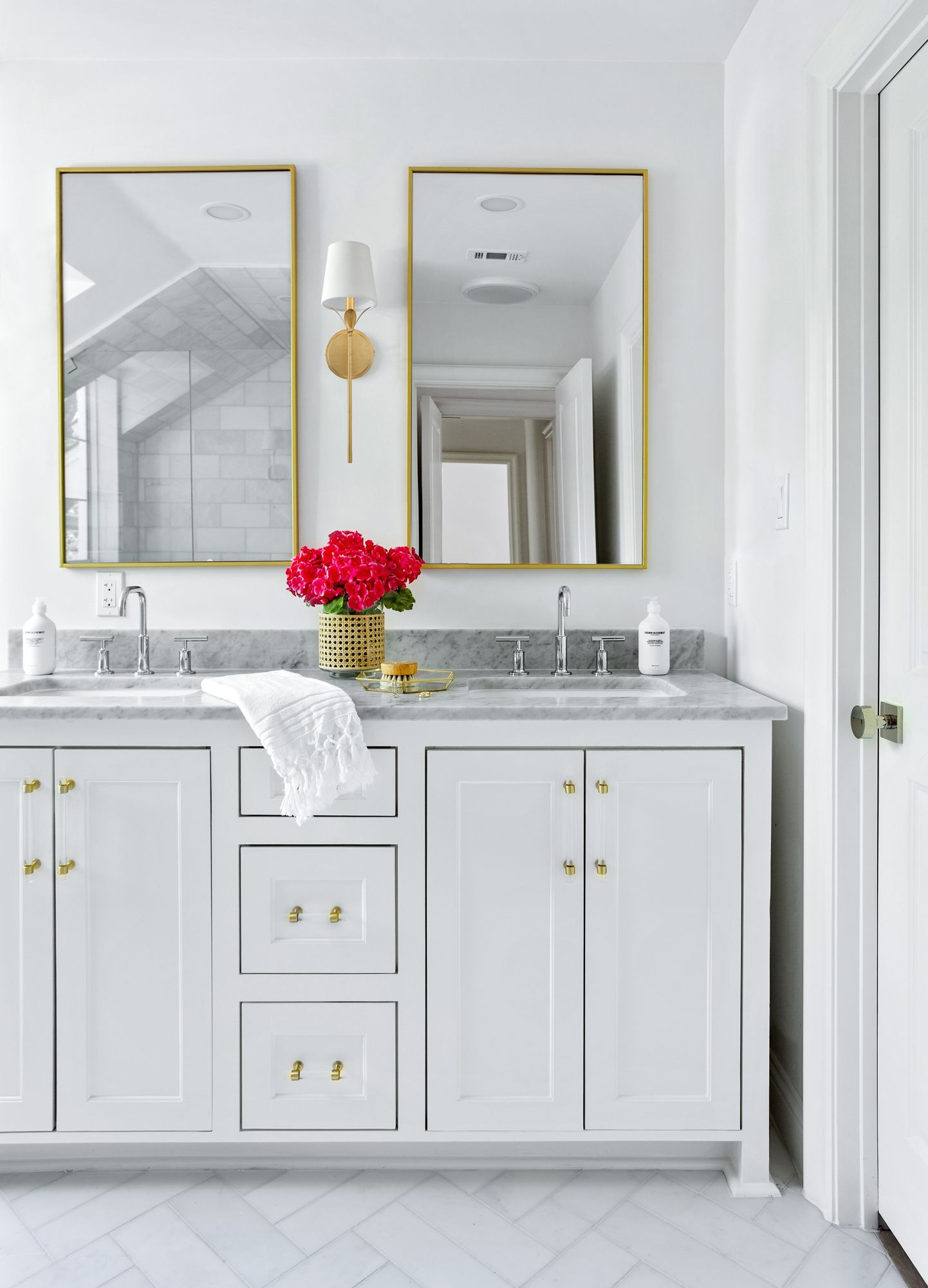 Crystorama Broche 21" High Antique Gold Wall Sconce