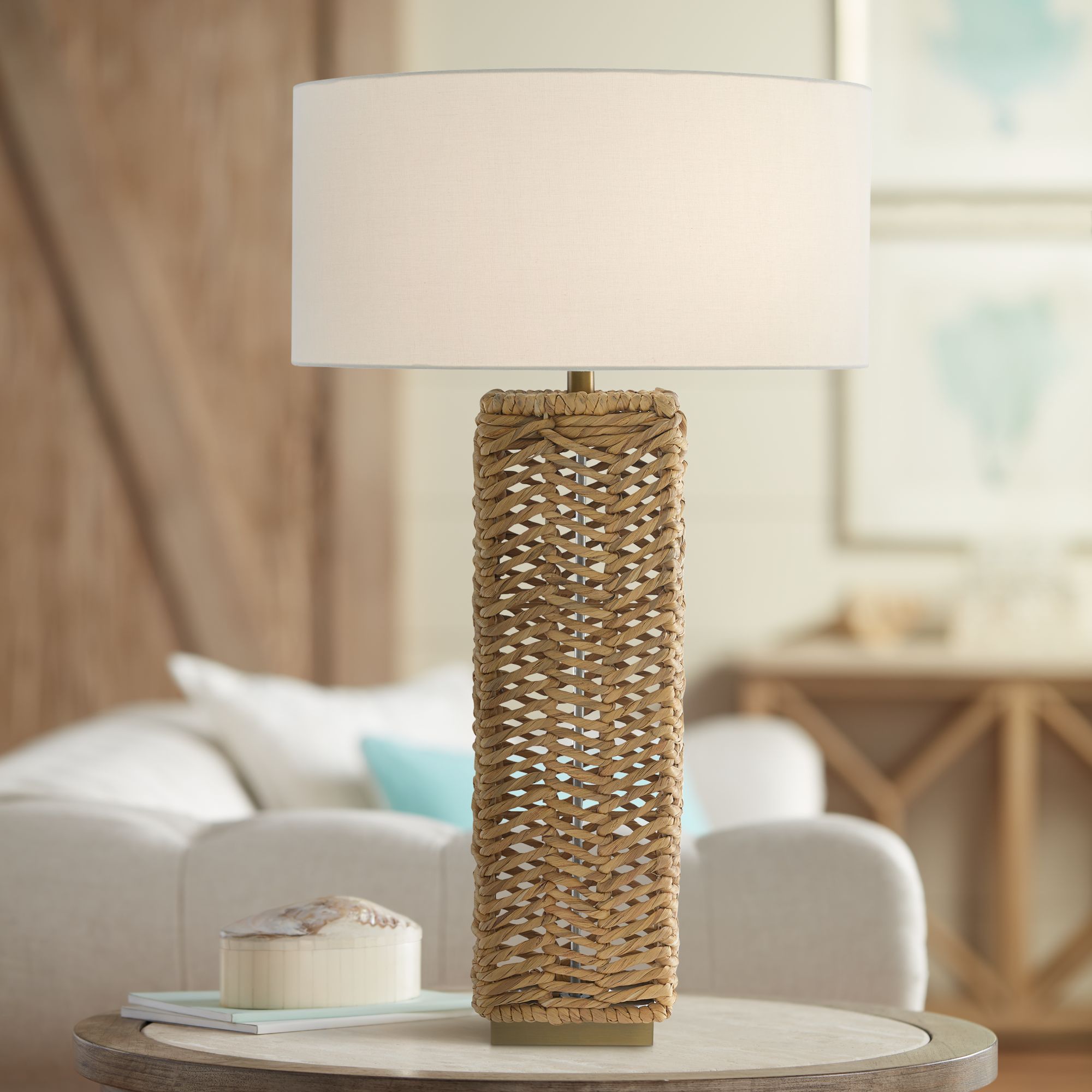 Rope base fashion lamp