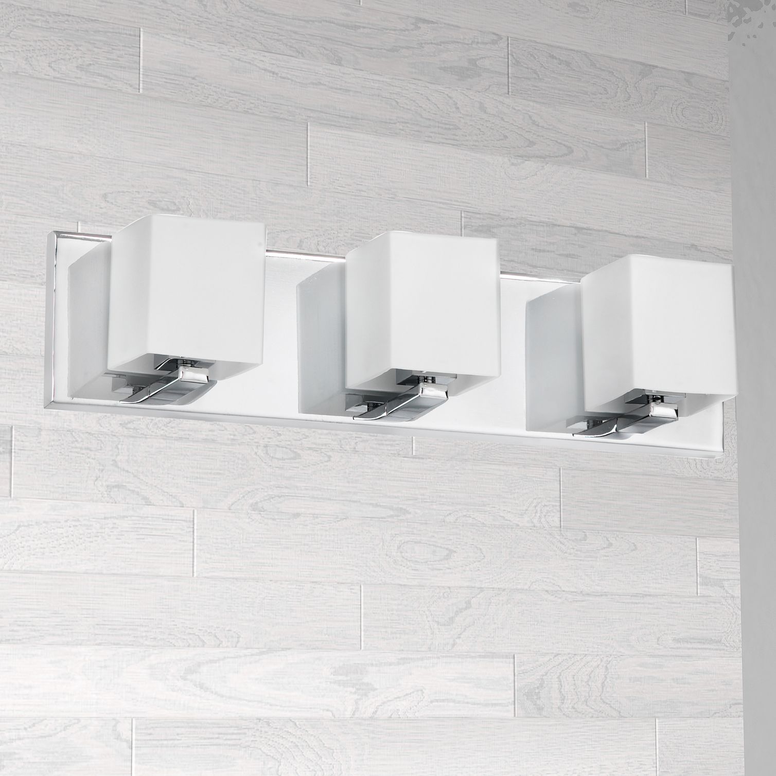 Dainolite Verona Chrome Collection