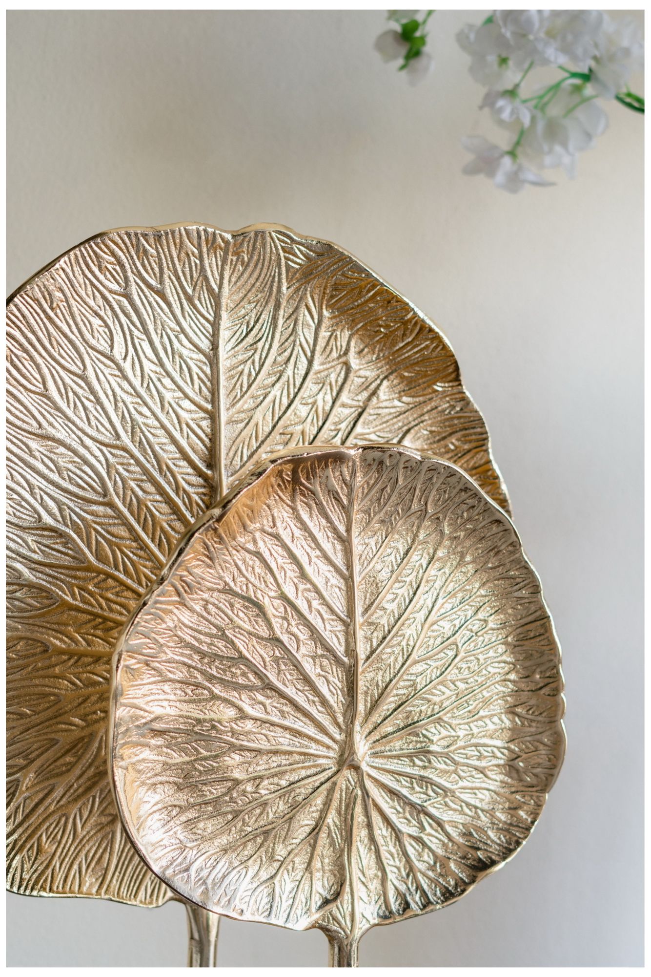 Image 6 Decorative Gold Cast Aluminum Leaf Sculpture - Gold more views