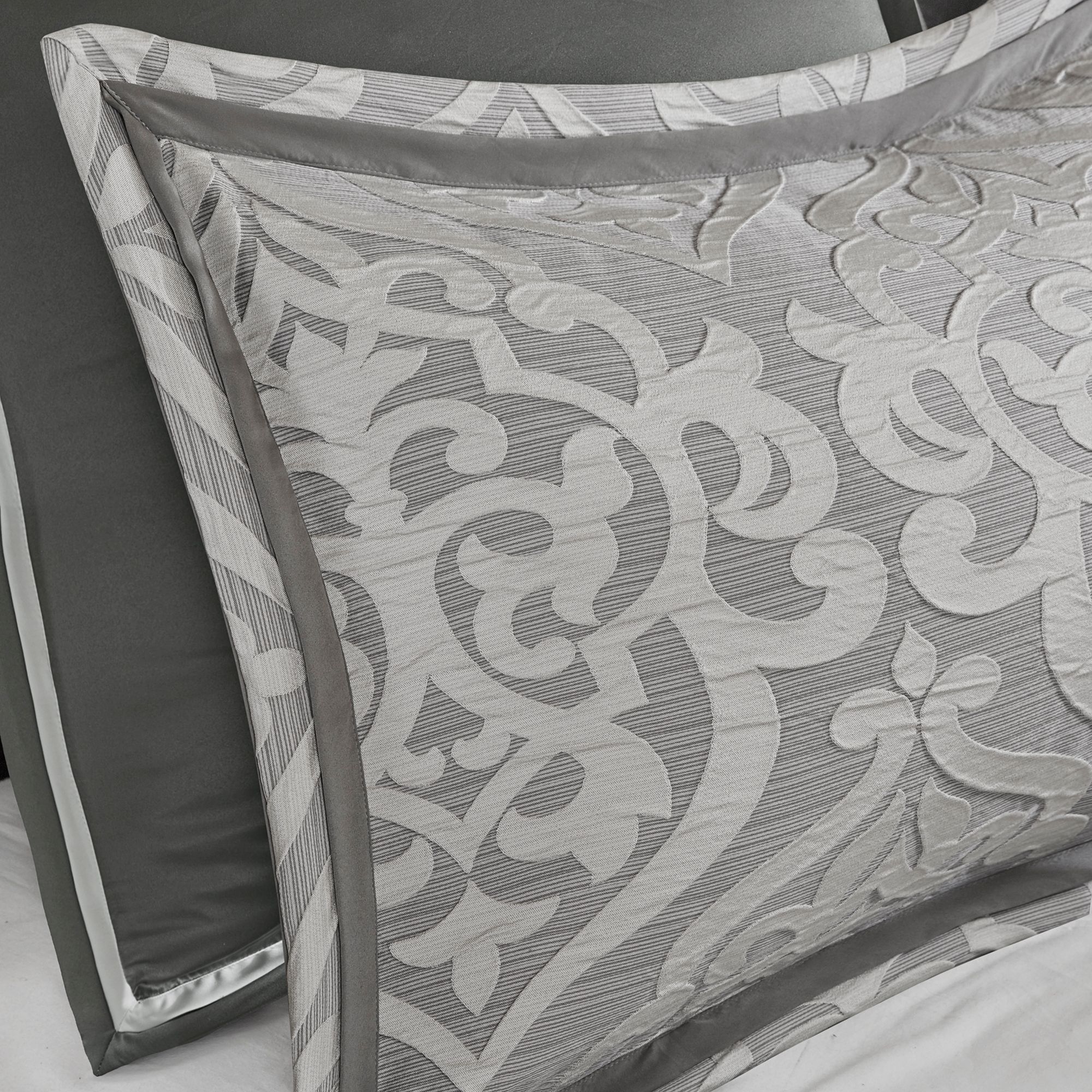 Dillon Silver Medallion 8-Piece Cal King Comforter Bed Set