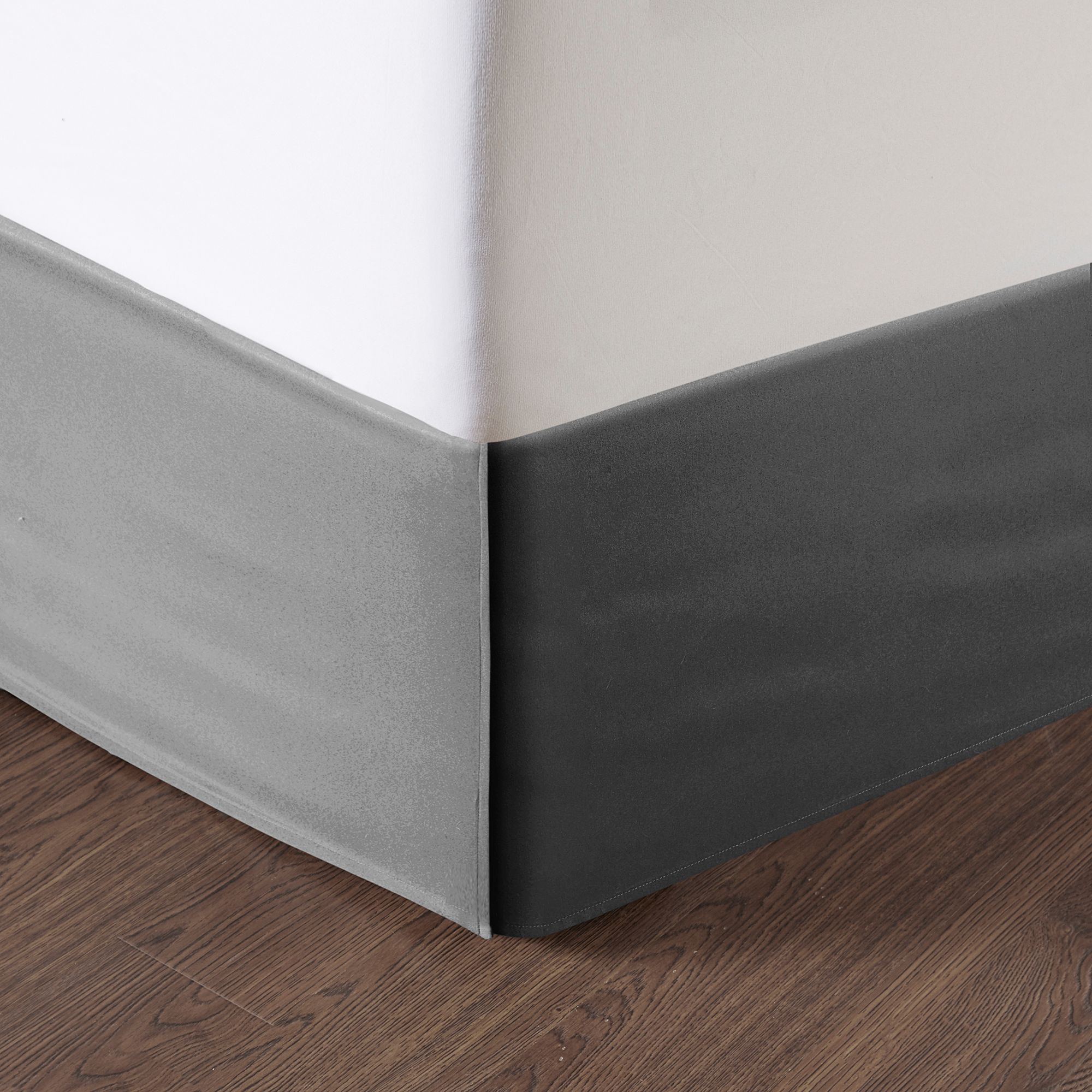 Dillon Silver Medallion 8-Piece Queen Comforter Bed Set