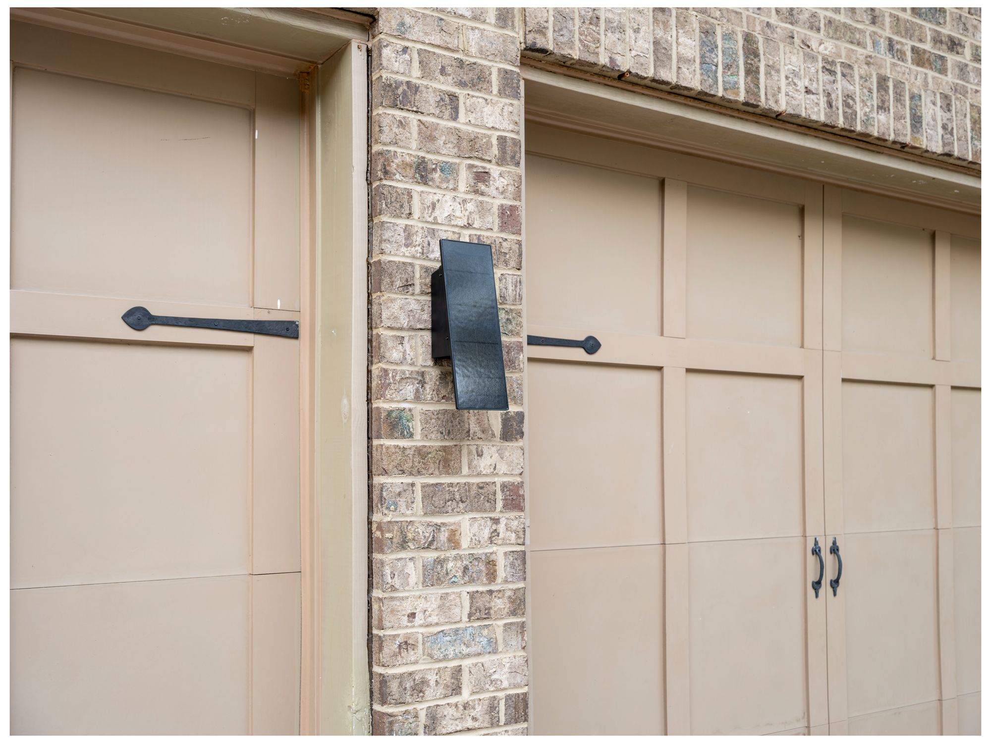 Eclipse Solar Outdoor Down Light