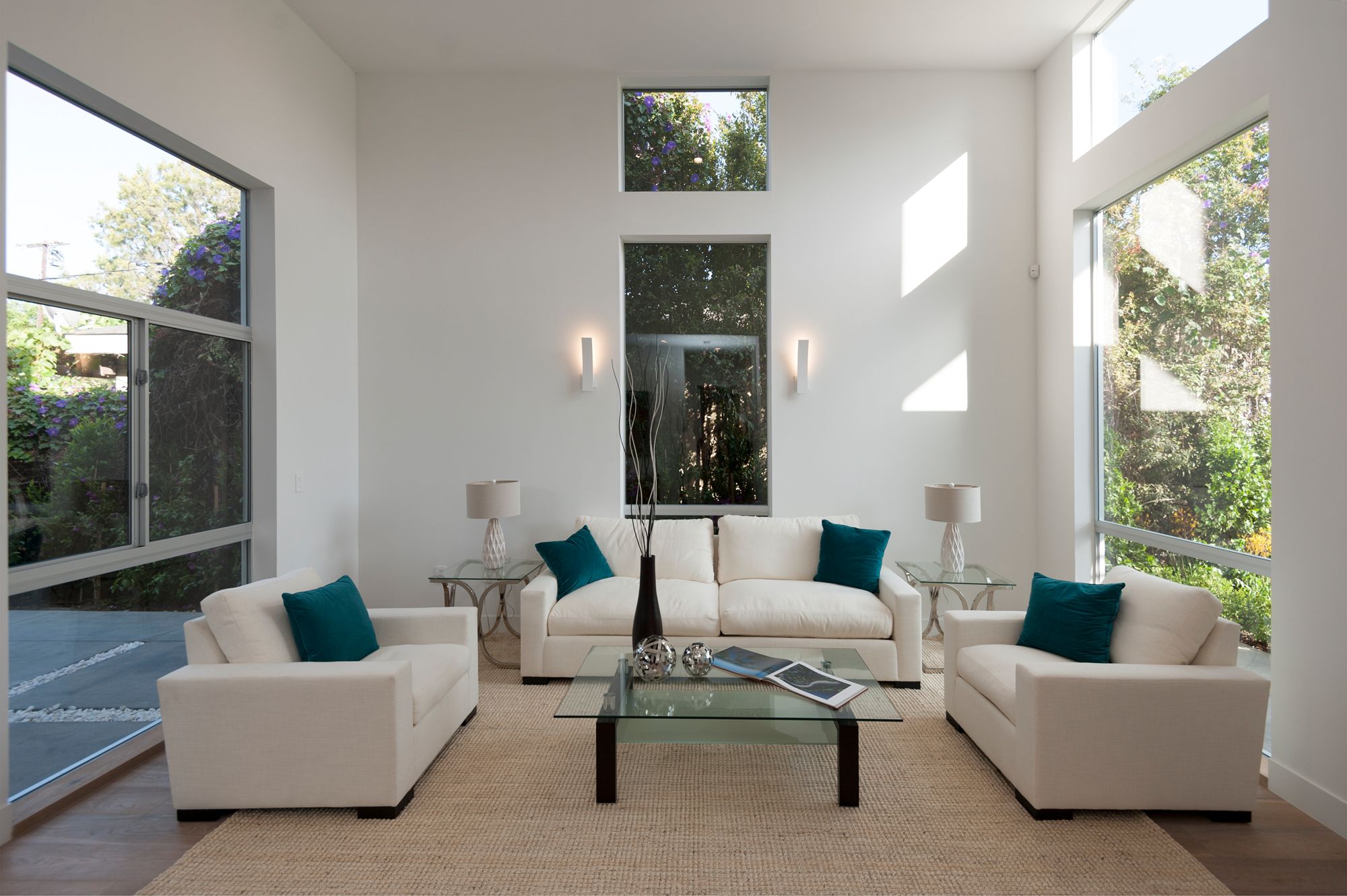 ET2 Alumilux 16" High White Tall Curved LED Sconce