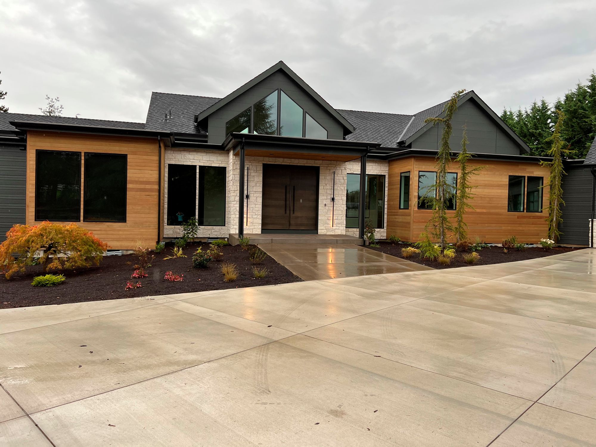 ET2 Alumilux Line 96" High Black LED Outdoor Wall Light