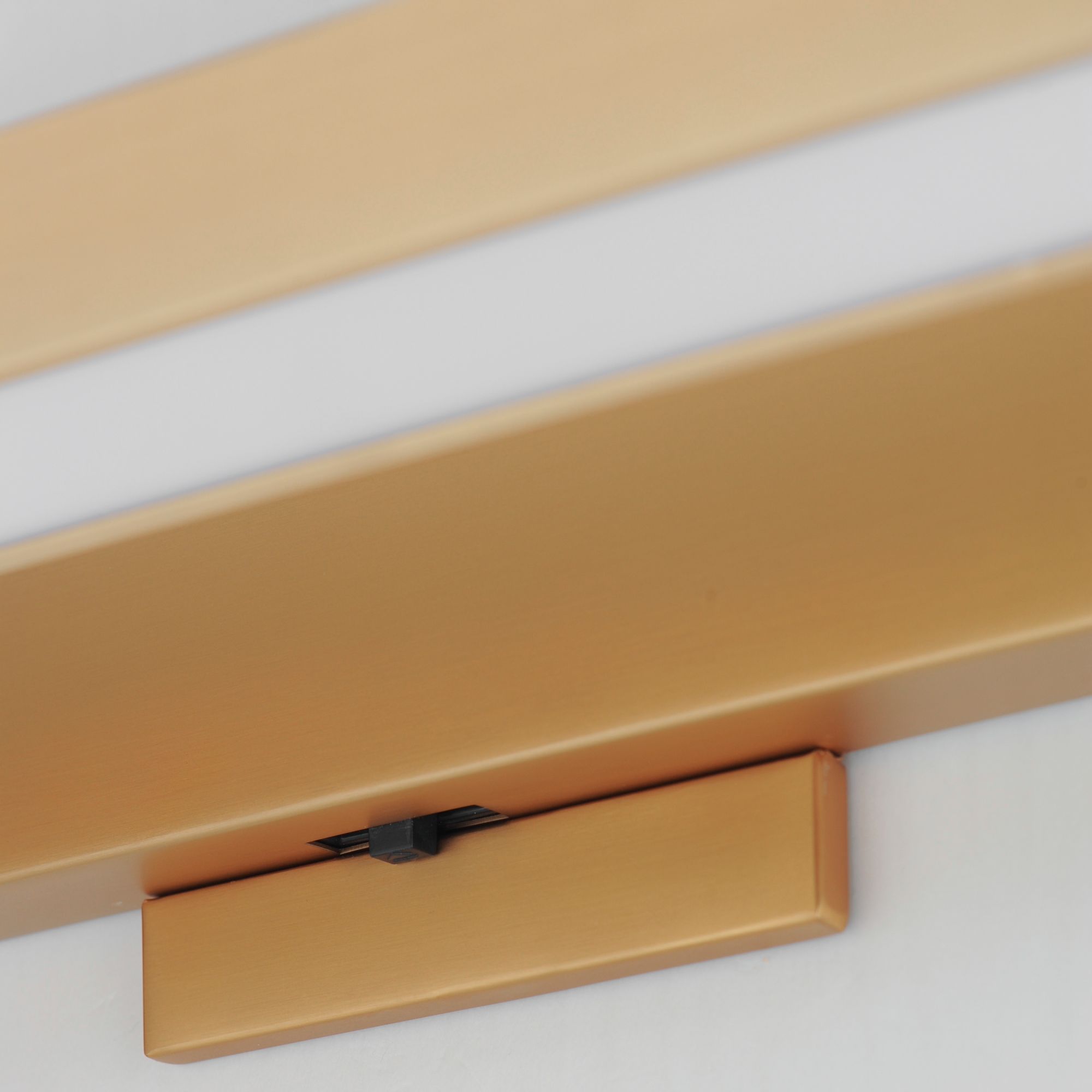 Image 7 ET2 Braque 19" Gold LED Picture Light more views