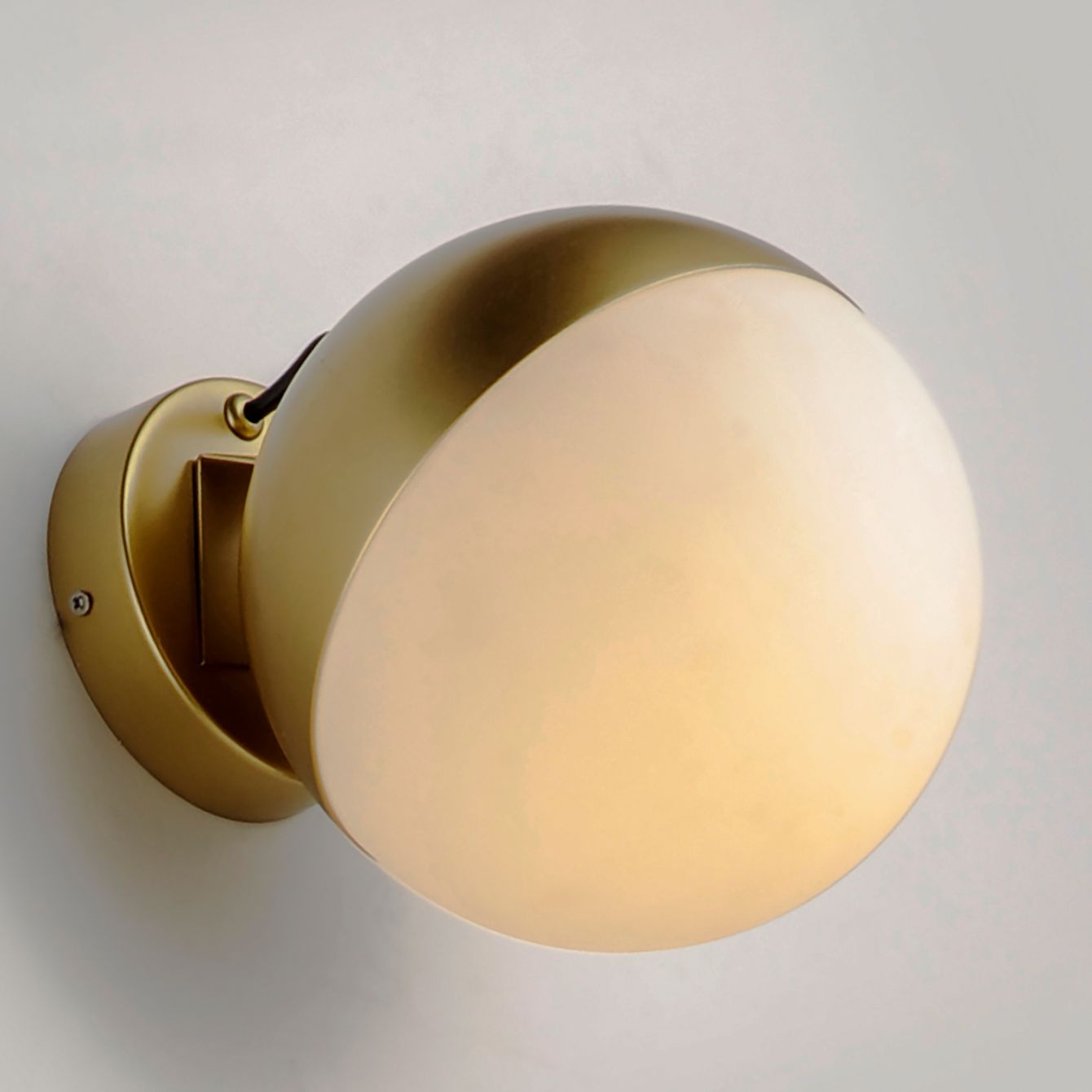 ET2 Lighting Half Moon Gold Collection