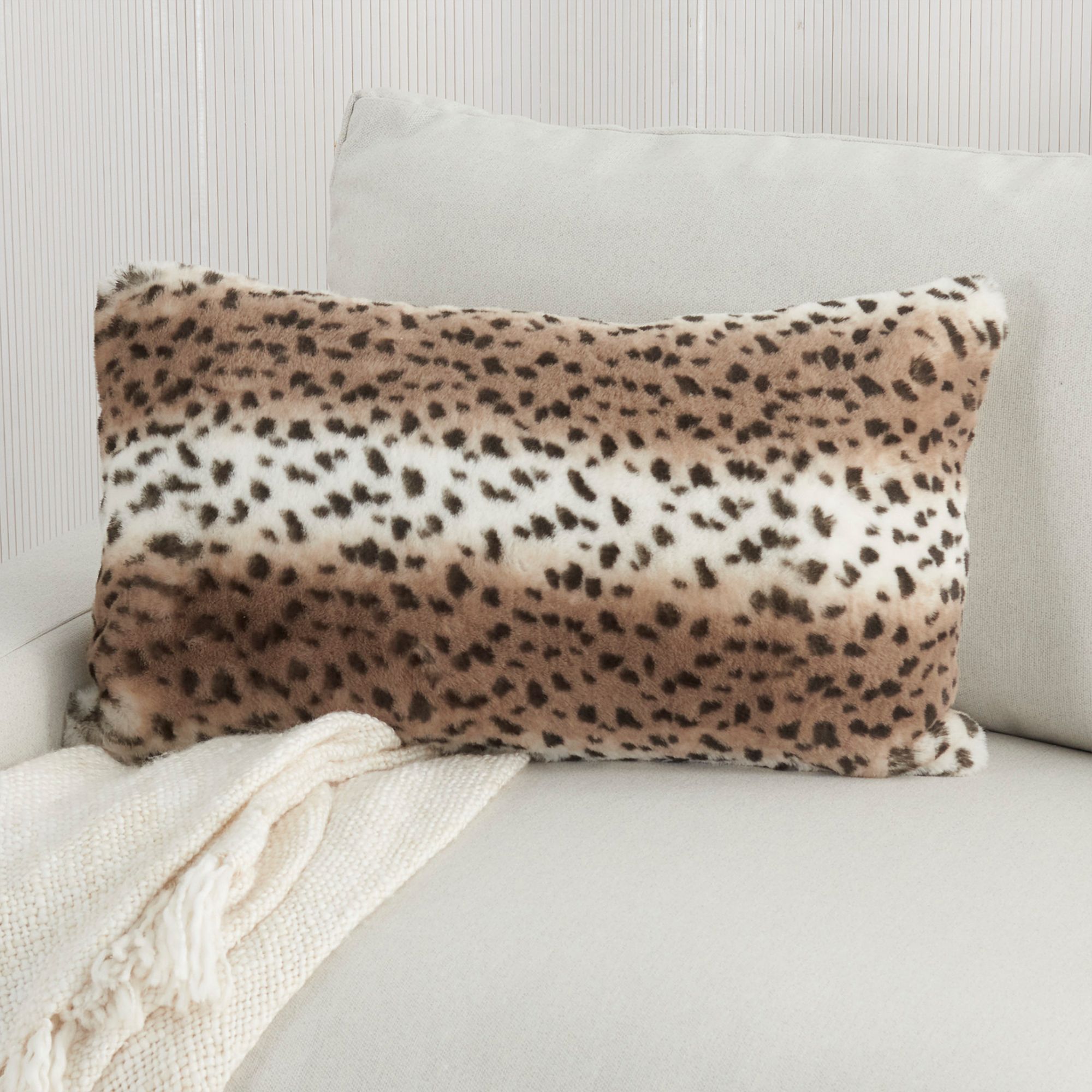 Deer fur clearance pillow