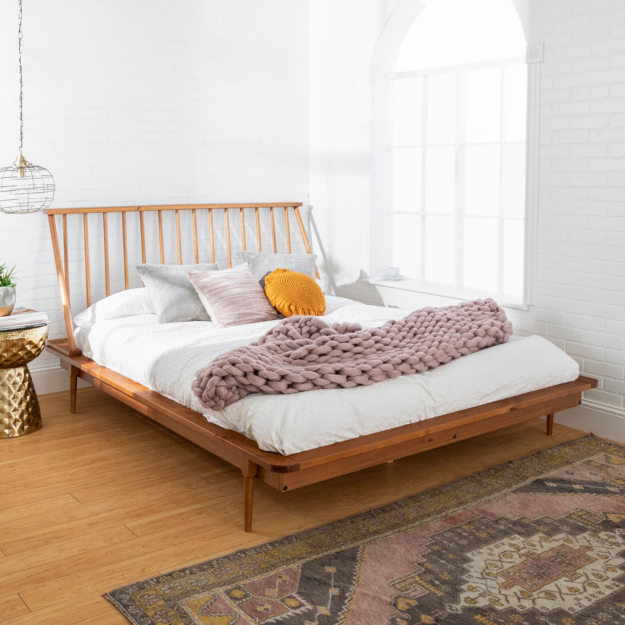 queen modern wood spindle bed - caramel