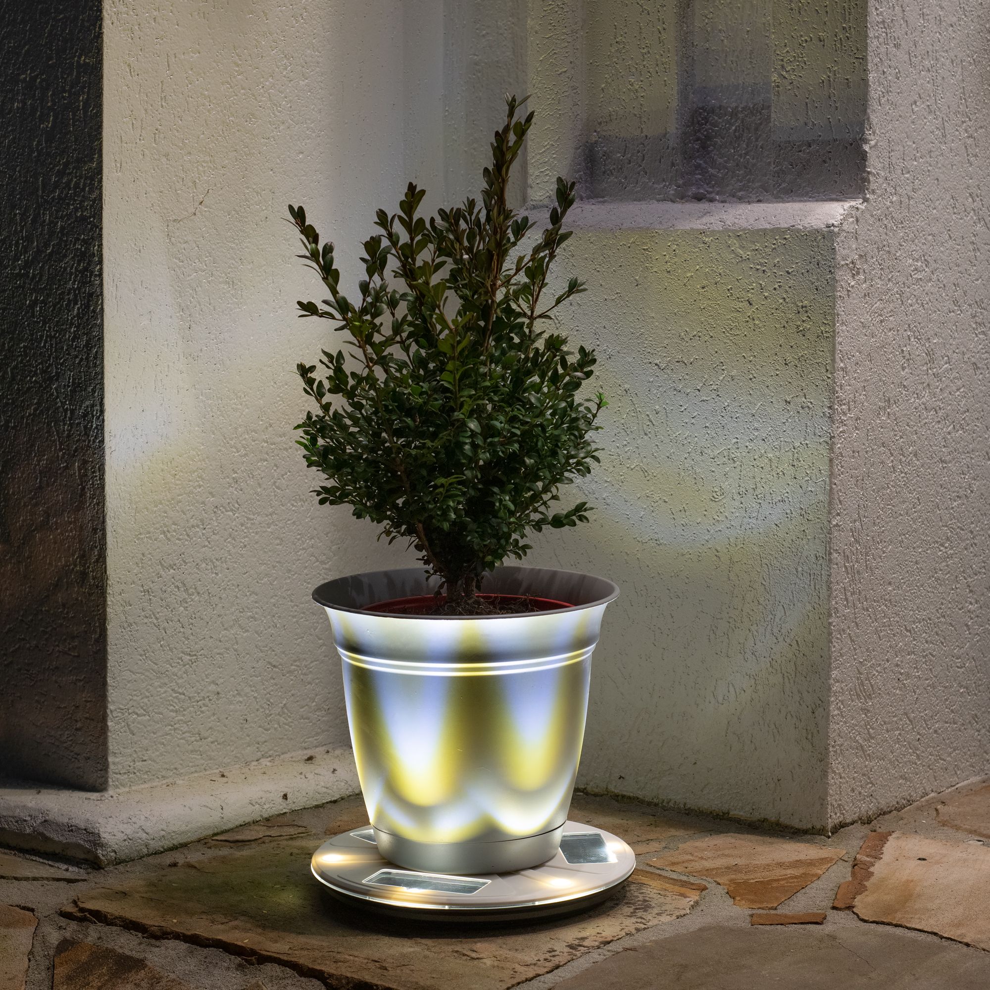 Watch A Video About the Genesis White Solar LED Planter Base Uplight