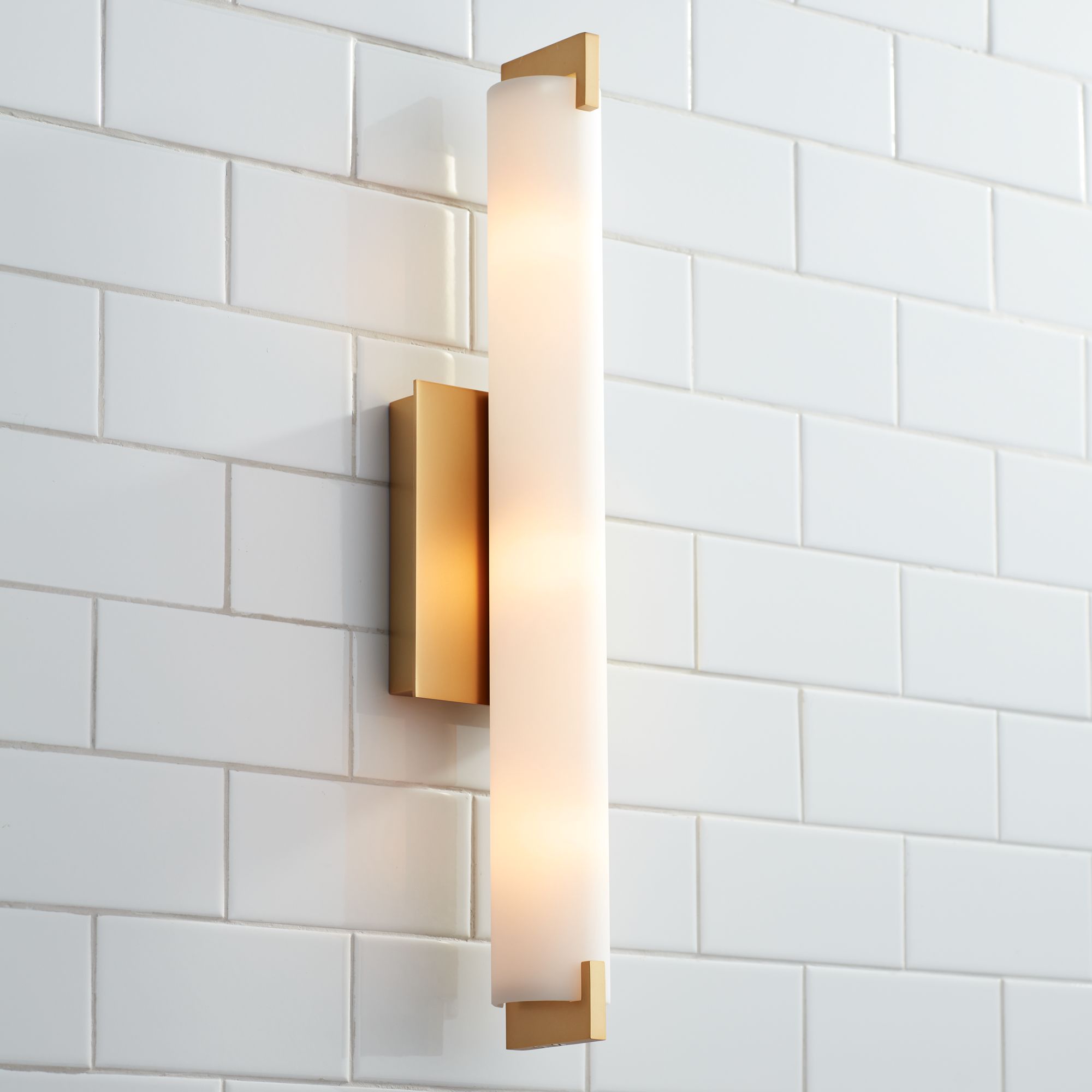 wide vanity light