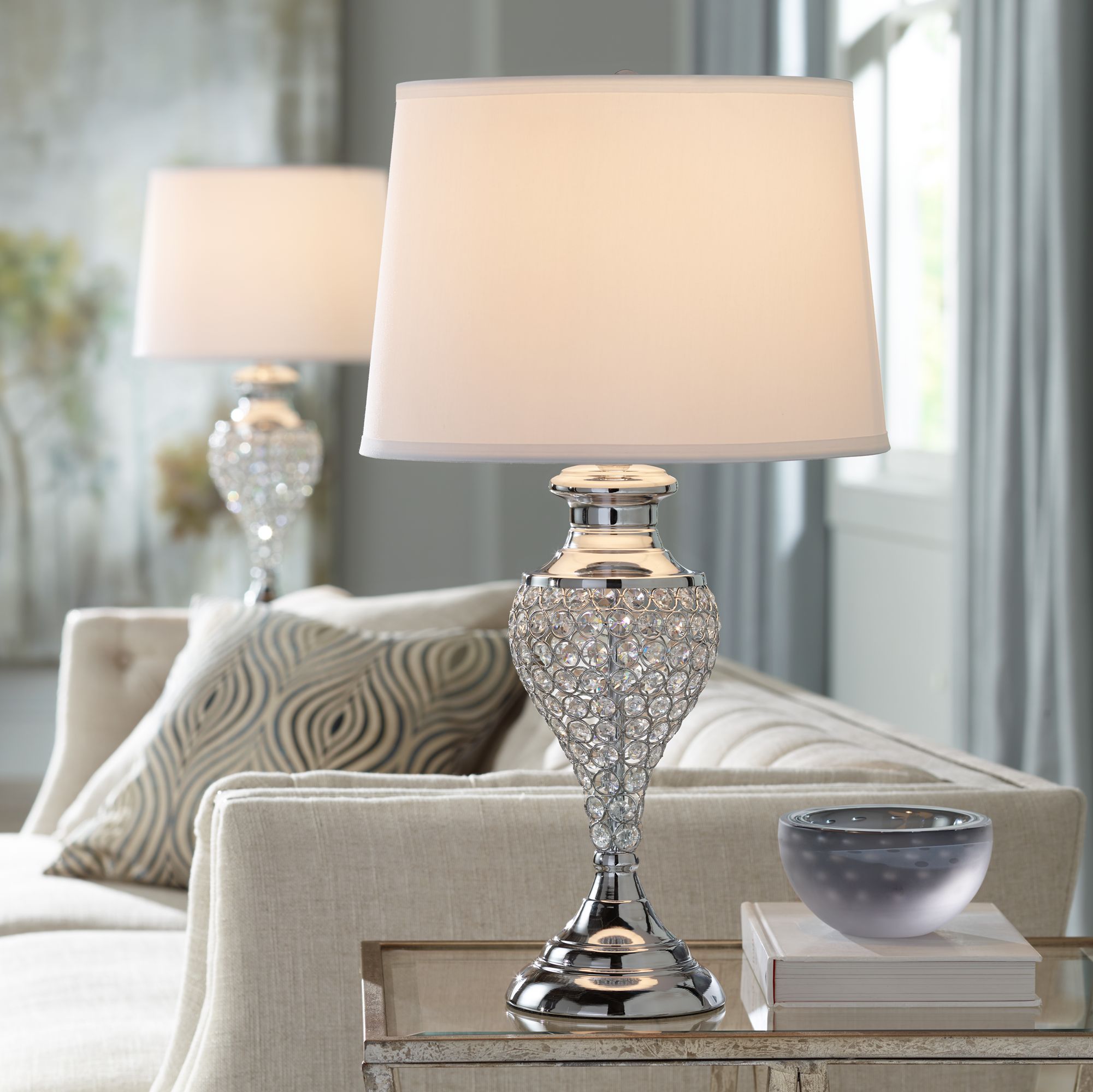 living room table with lamp