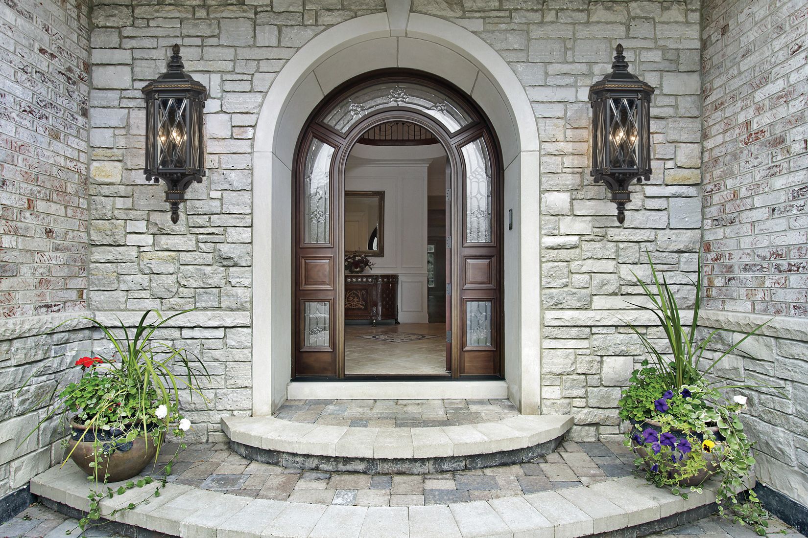 Image 3 Great Outdoors Bexley Manor 4-Lt 25.25-in Black and Gold Outdoor Wall Light more views