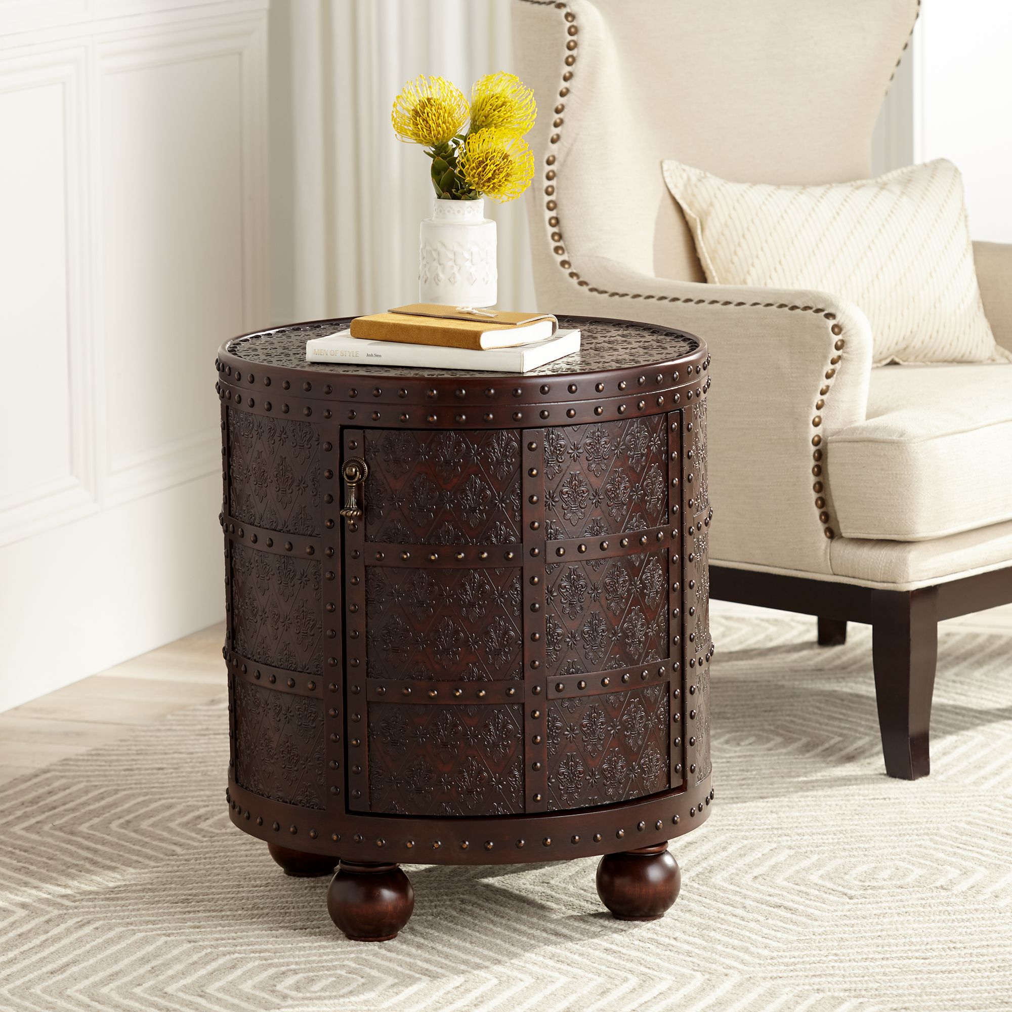 Hadley end table with outlet storage