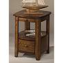Hammary Primo Cathedral Oak Veneer Chairside Table