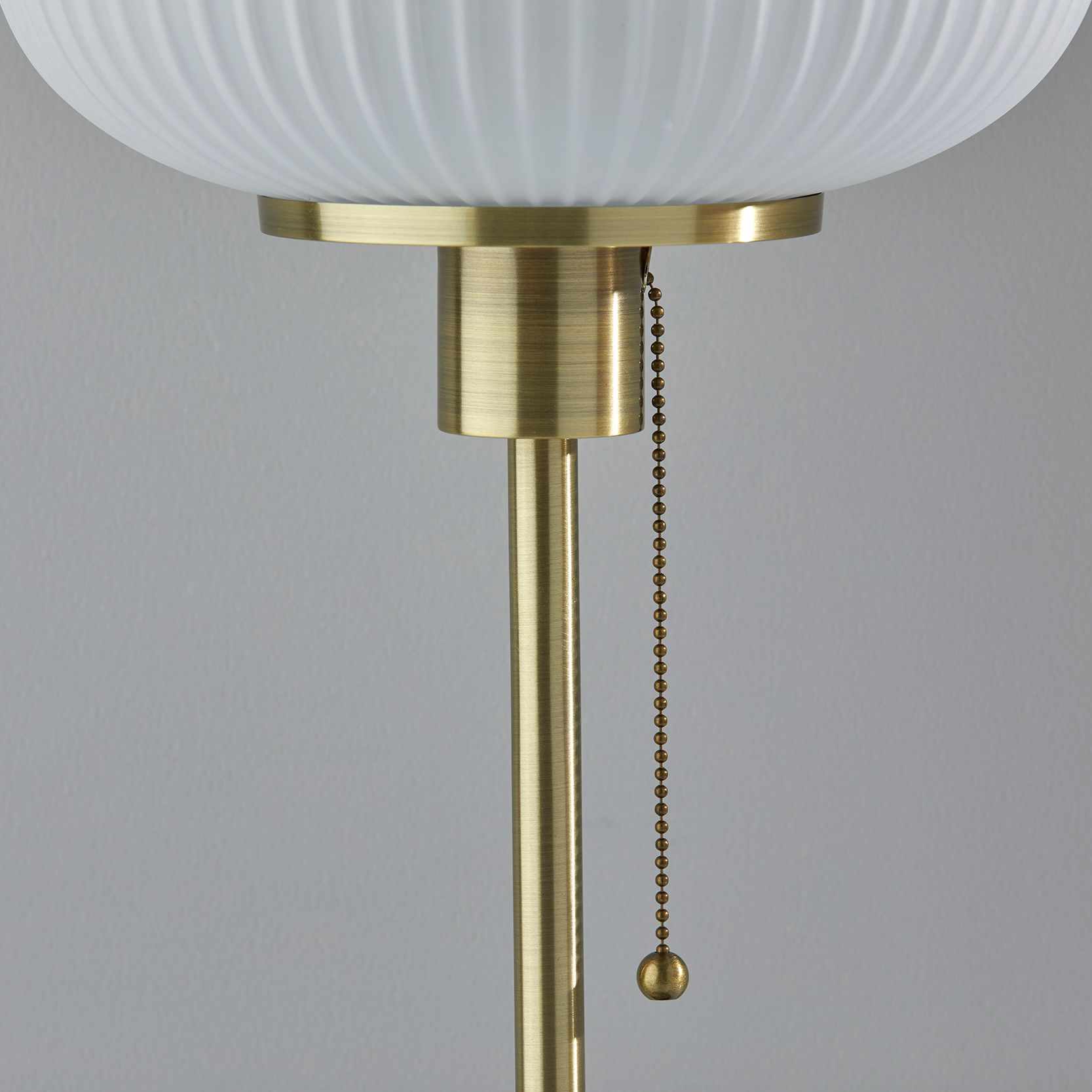 ribbed glass accent lamp