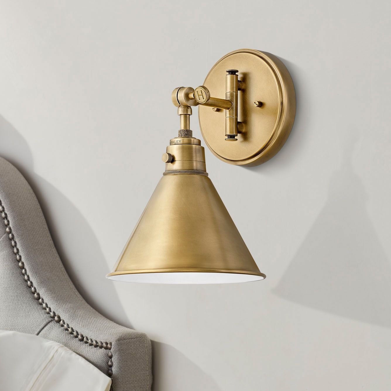 HINKLEY Arti Brass - Antique Brass Collection