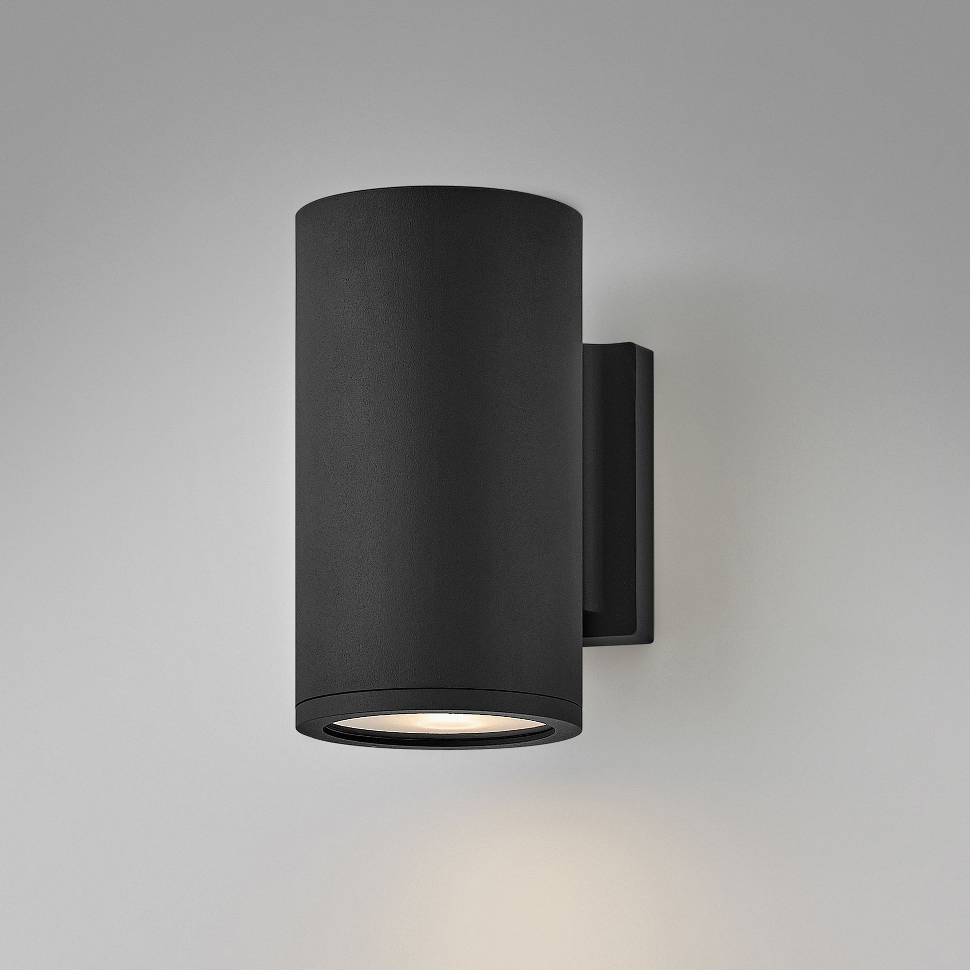 Hinkley Coastal Elements Black Collection