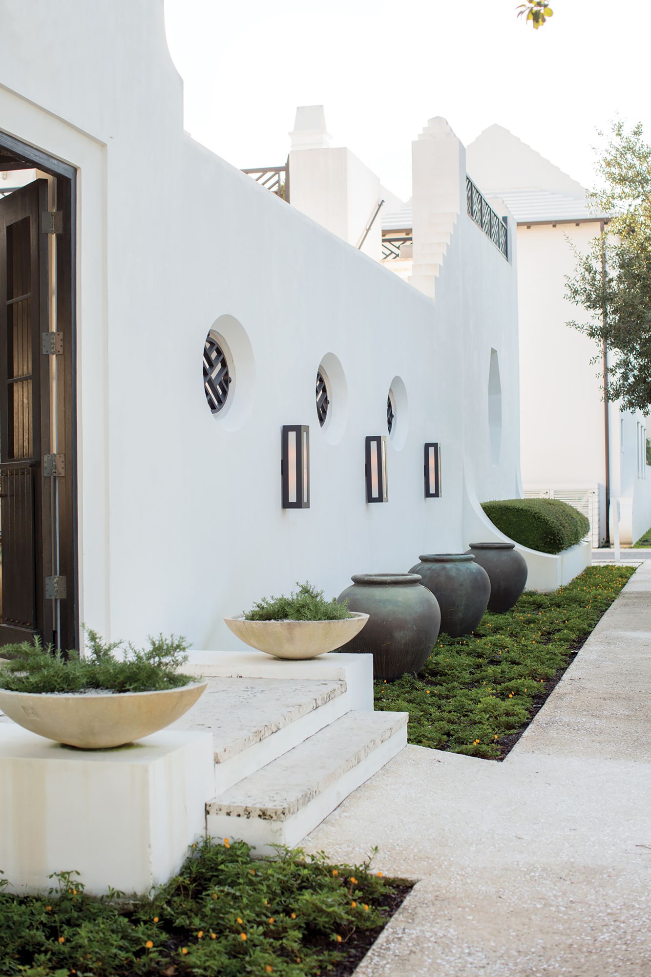 Image 5 Hinkley Dorian 25 1/4" High Bronze Outdoor Wall Light more views