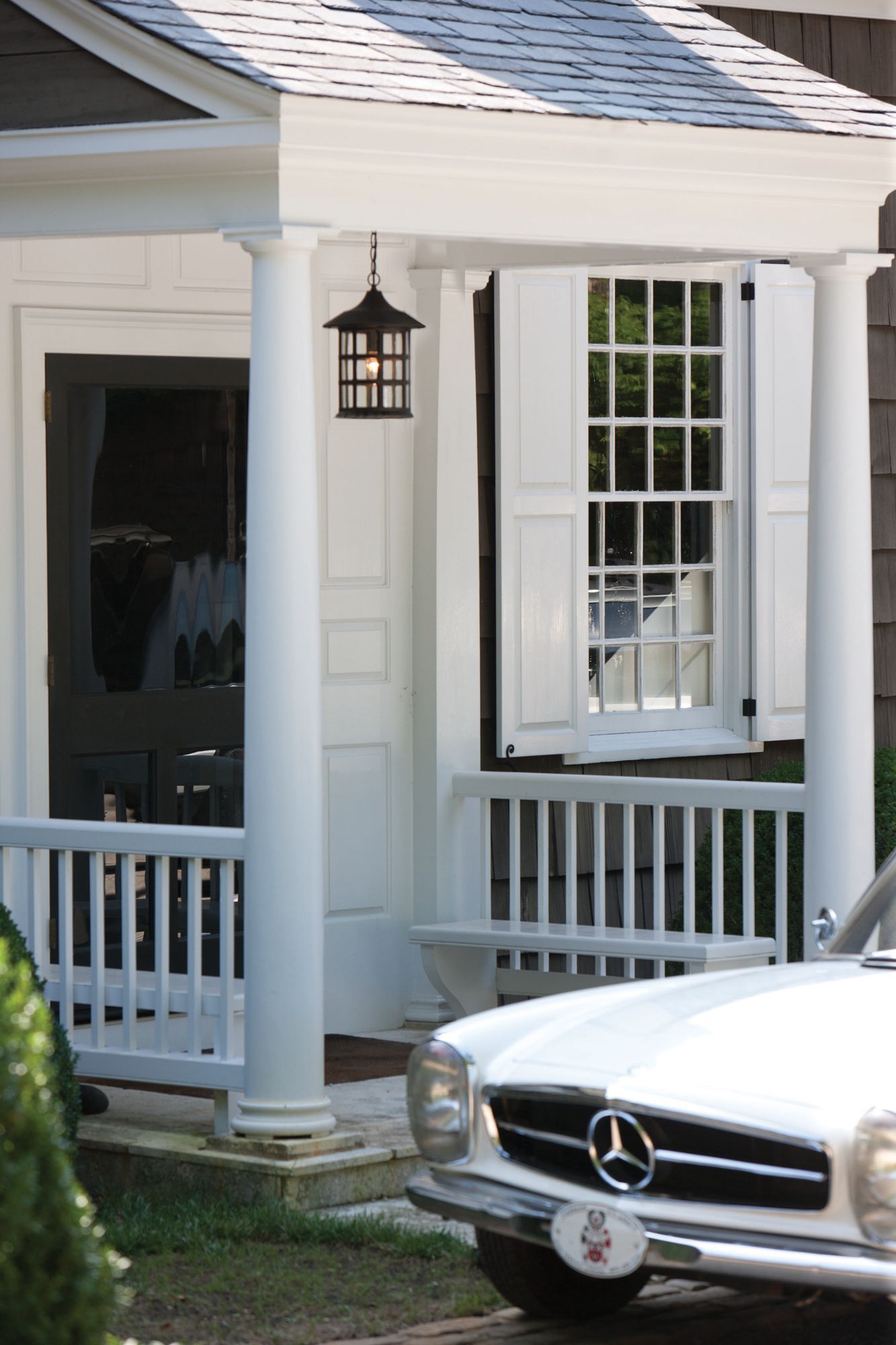 Hinkley Freeport 9 1/4"H Classic White Outdoor Wall Light