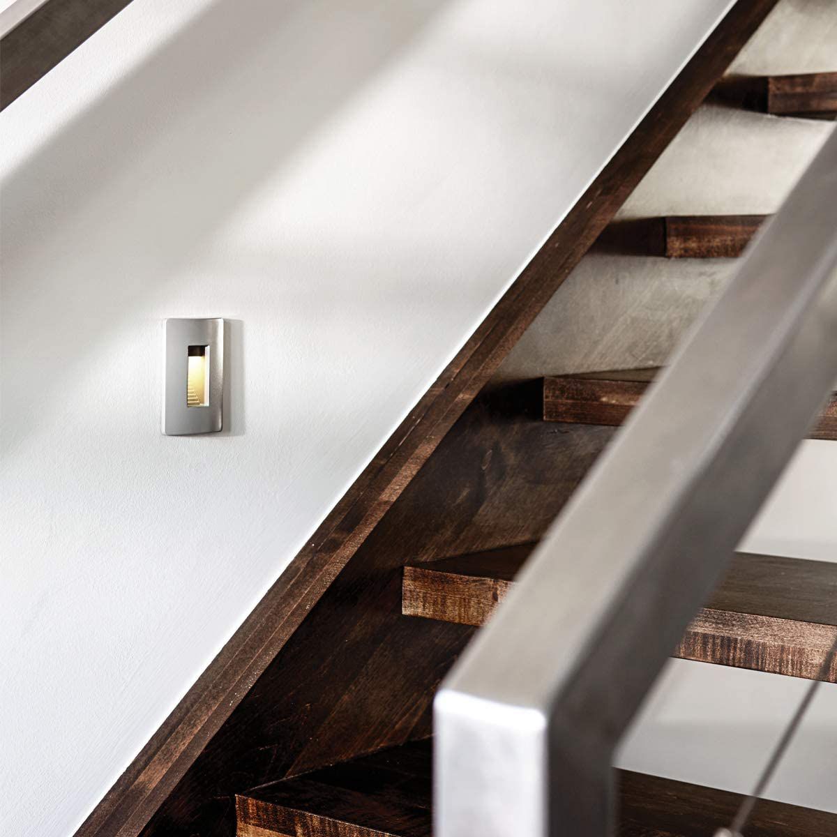 Hinkley Luna Low Voltage Titanium Step Light