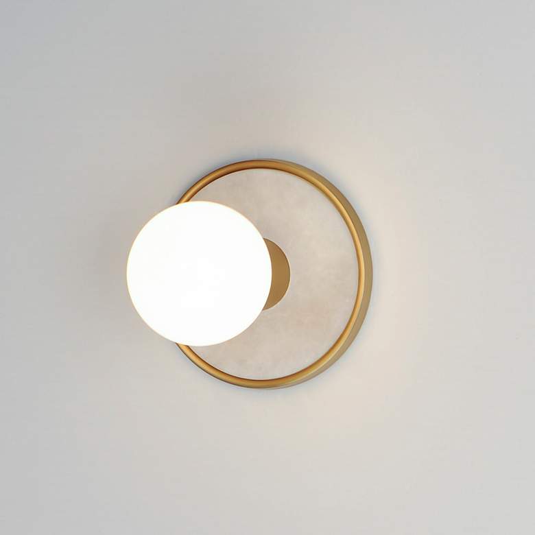 Image 1 Hollywood Stone 1-Light Sconce Whit Alabaster / Natural Aged Brass