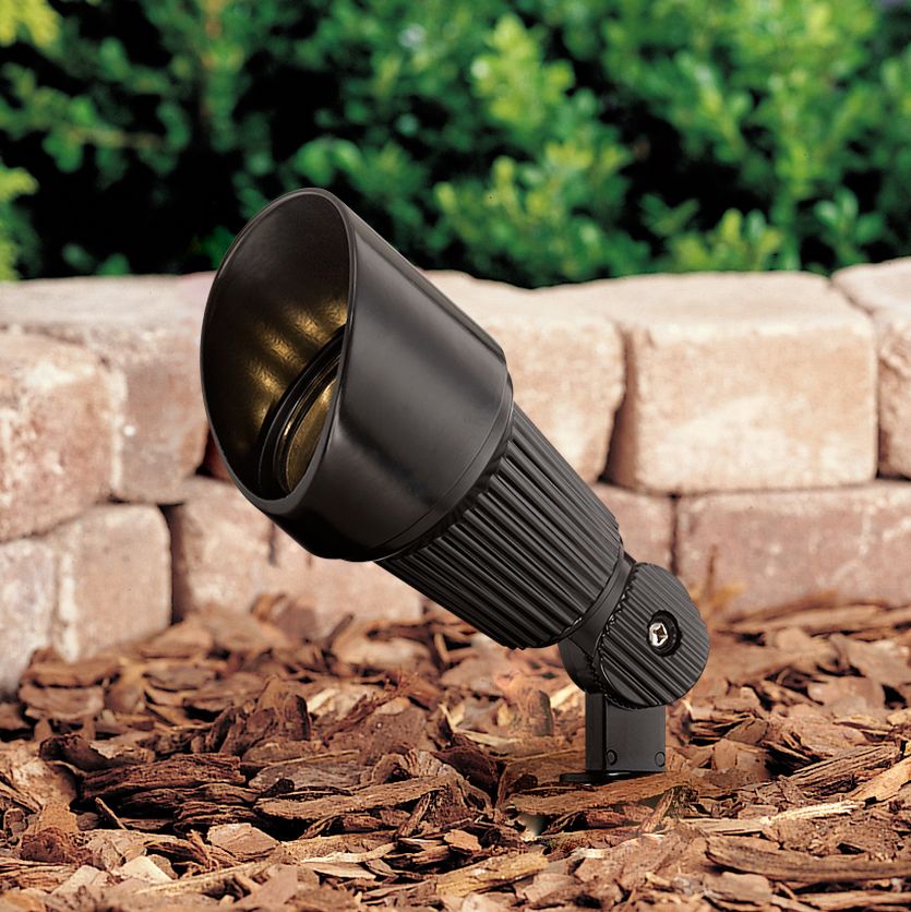 Black low deals voltage landscape lighting