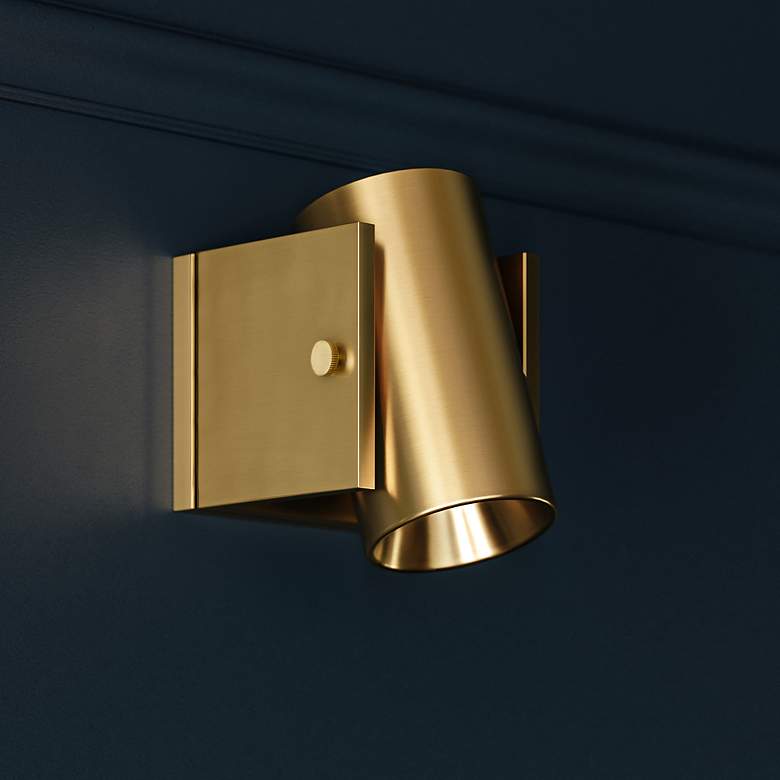 Image 1 Hudson Valley Nowra 4.75" 1 Lt. Aged Brass Wall Sconce