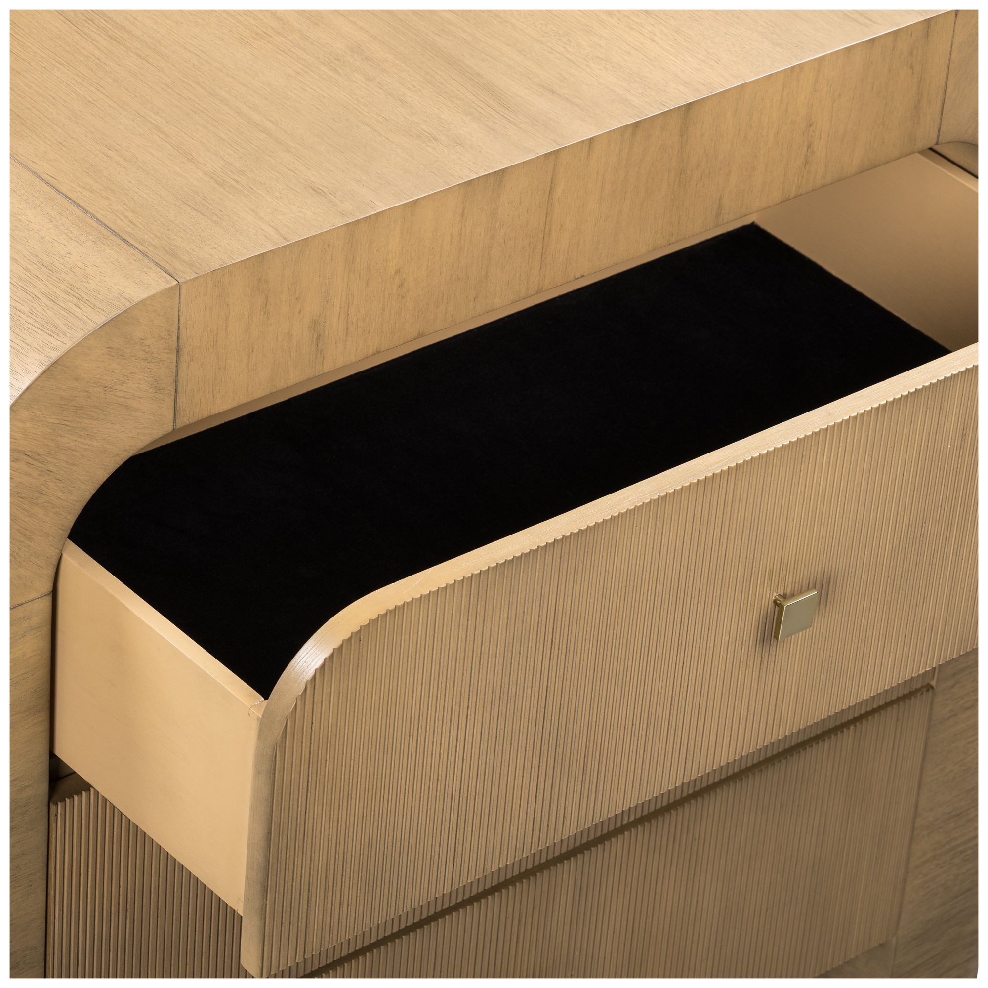 Image 3 Hump Natural Arched 3-Drawer Chest more views