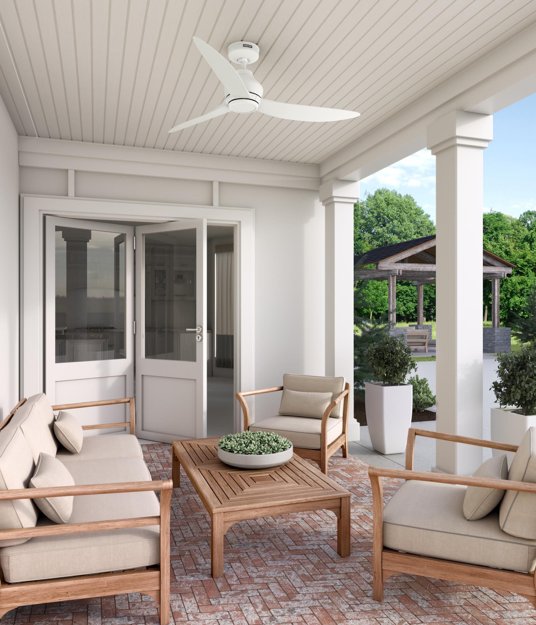 Hunter Mazzini 52 in Matte White ENERGY STAR Outdoor Fan