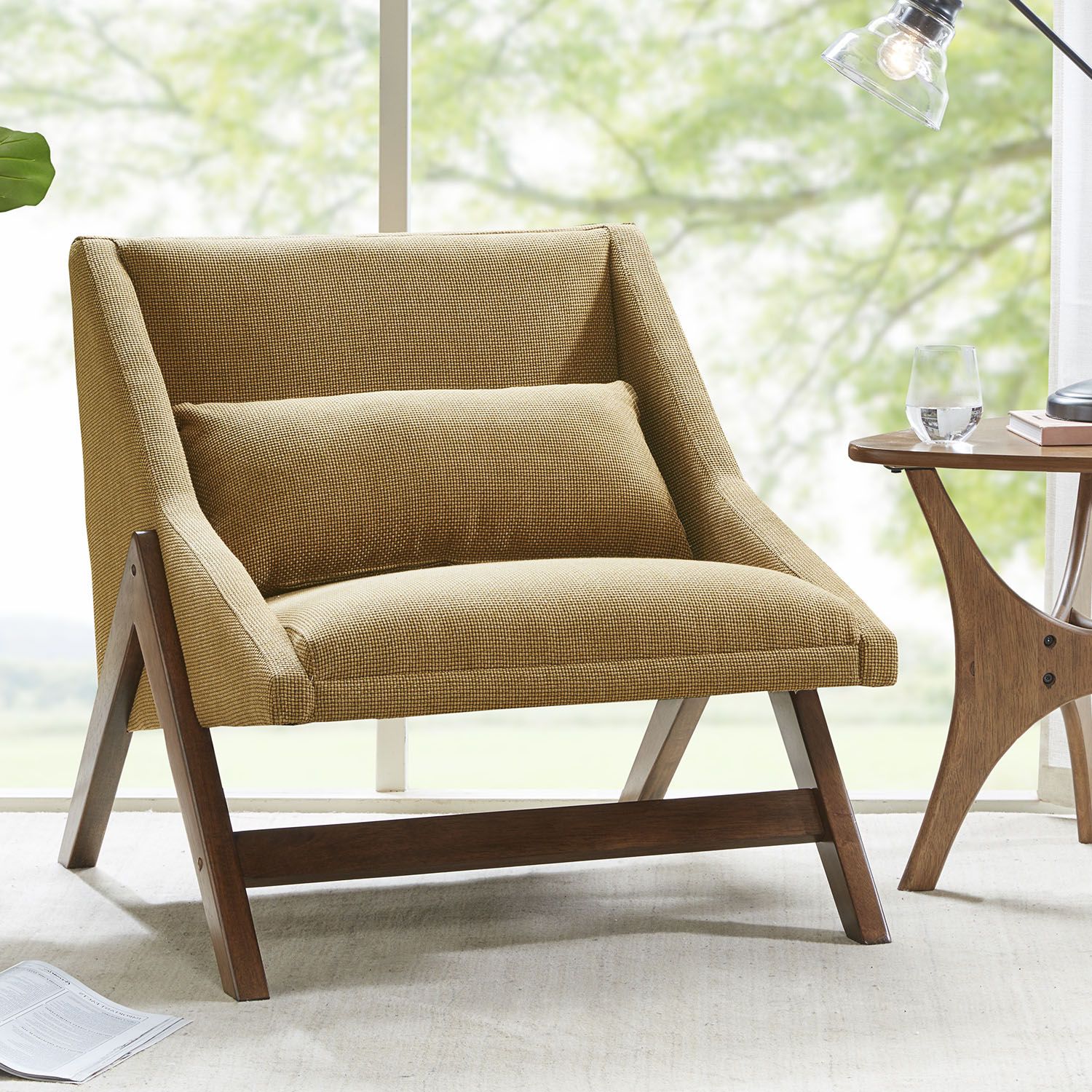 INK + IVY Boomerang Mustard Yellow Accent Chair with Pillow 649P0