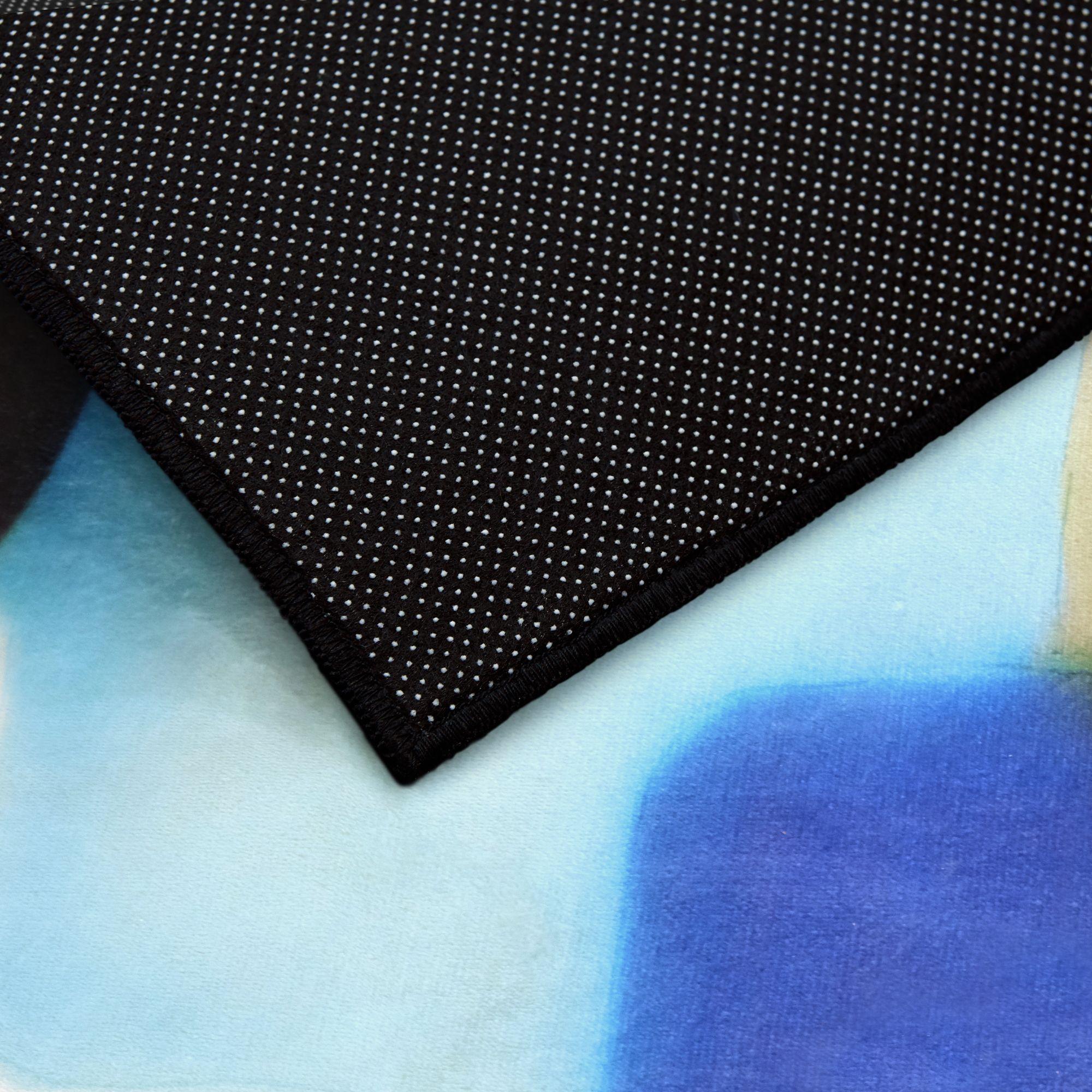 Image 5 Interlocking V 8'x10'Hand Washable Abstract Power-loomed Art Area Rug more views