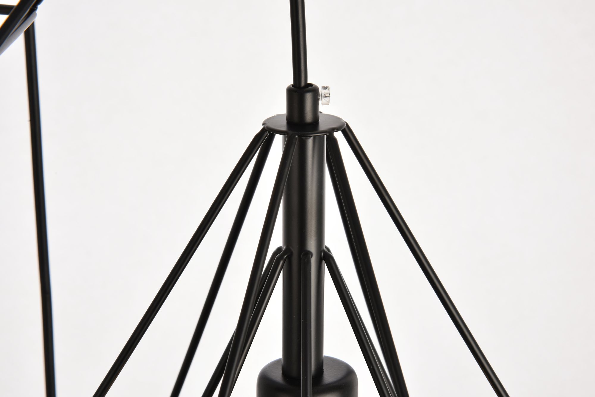 Jago Collection Pendant D18.1 H24.3 Lt:3 Black Finish