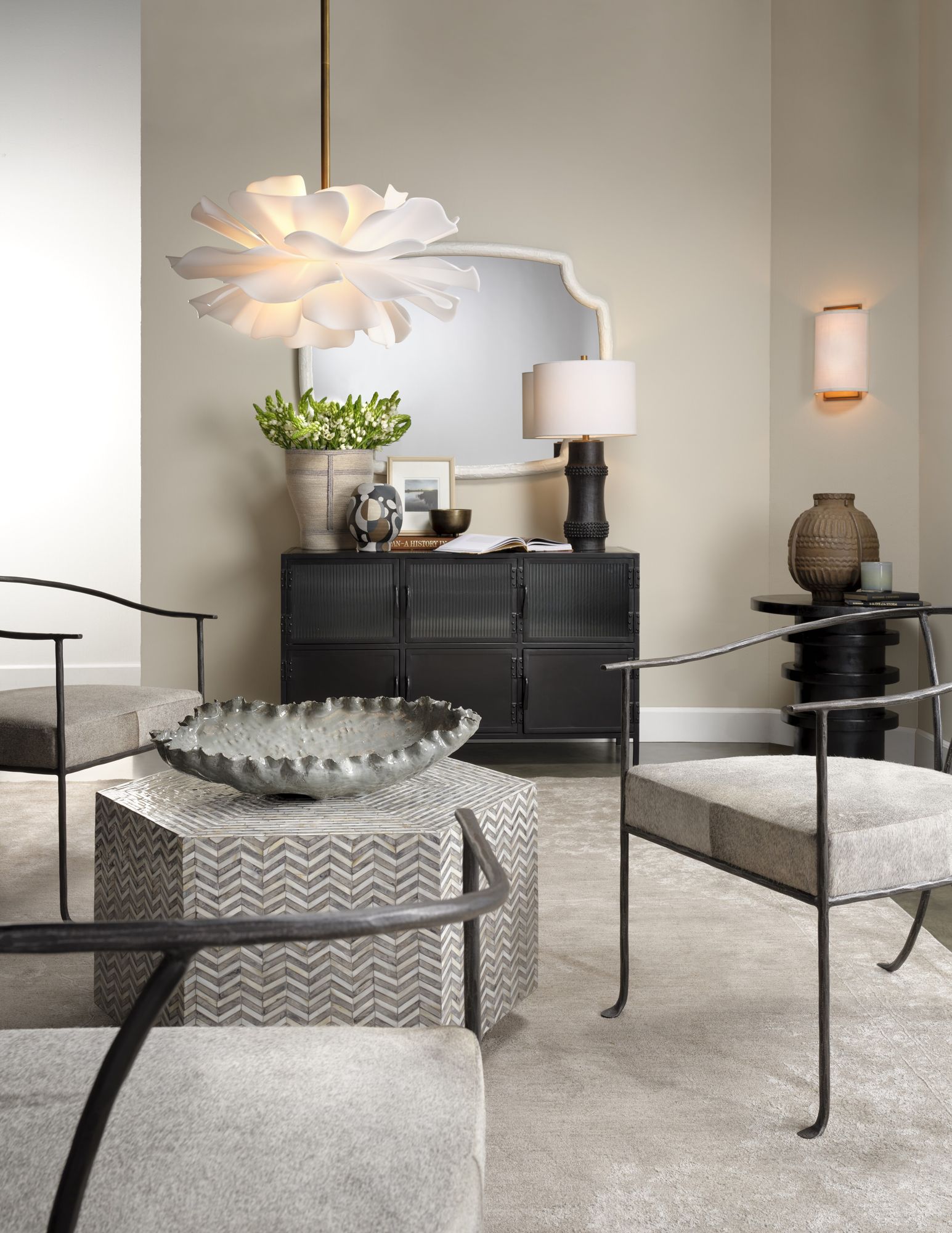 Jamie Young Zinnia 4-Light Acrylic Chandelier 18"