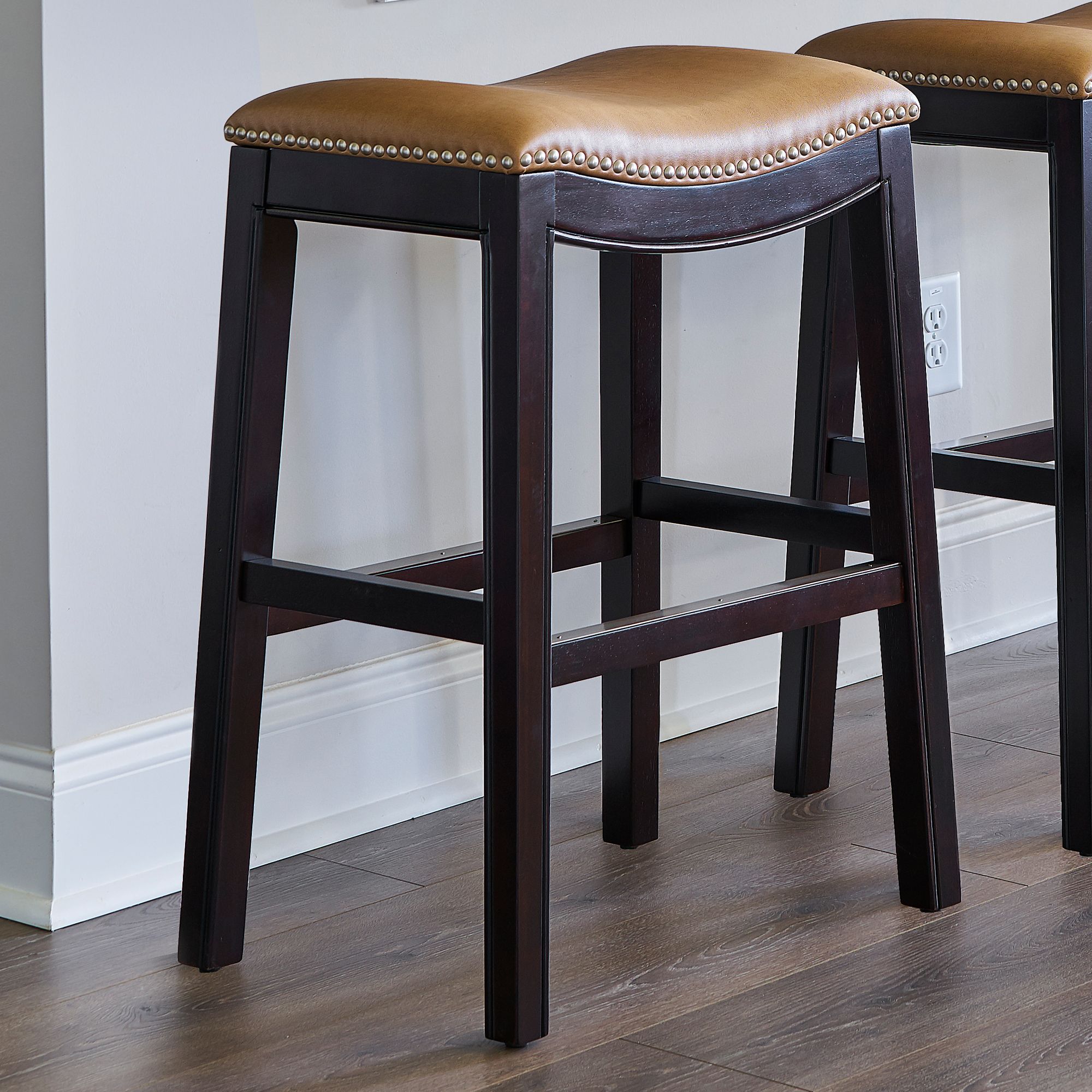 Tan leather bar discount stools with backs